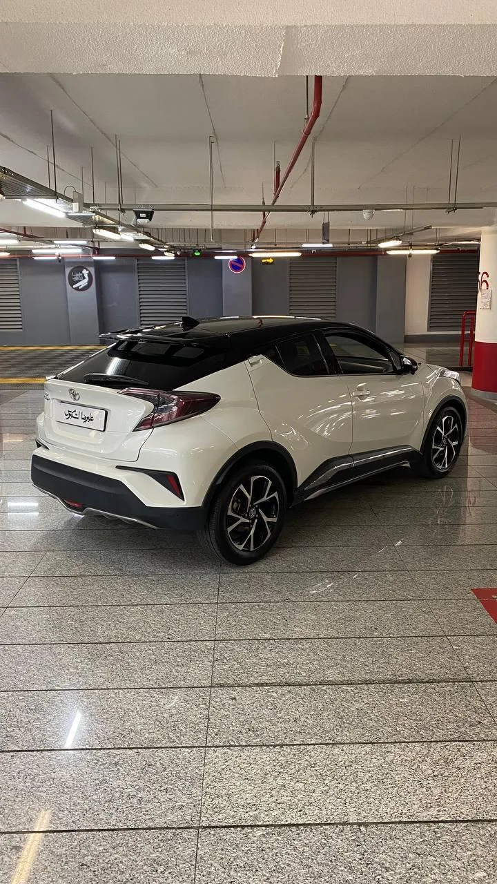 تویوتا  C-HR 2