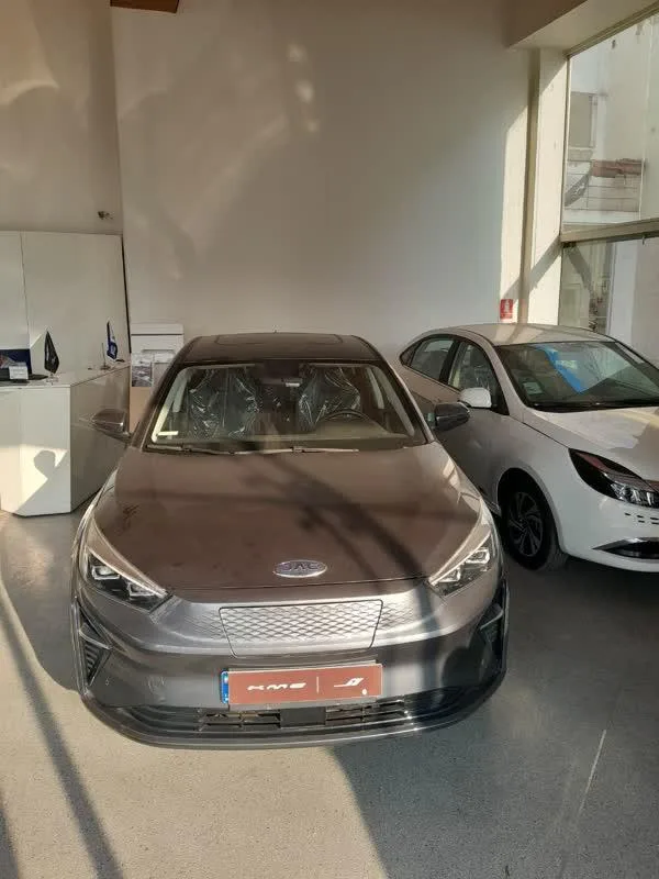 کی ام سی  eJ7 3