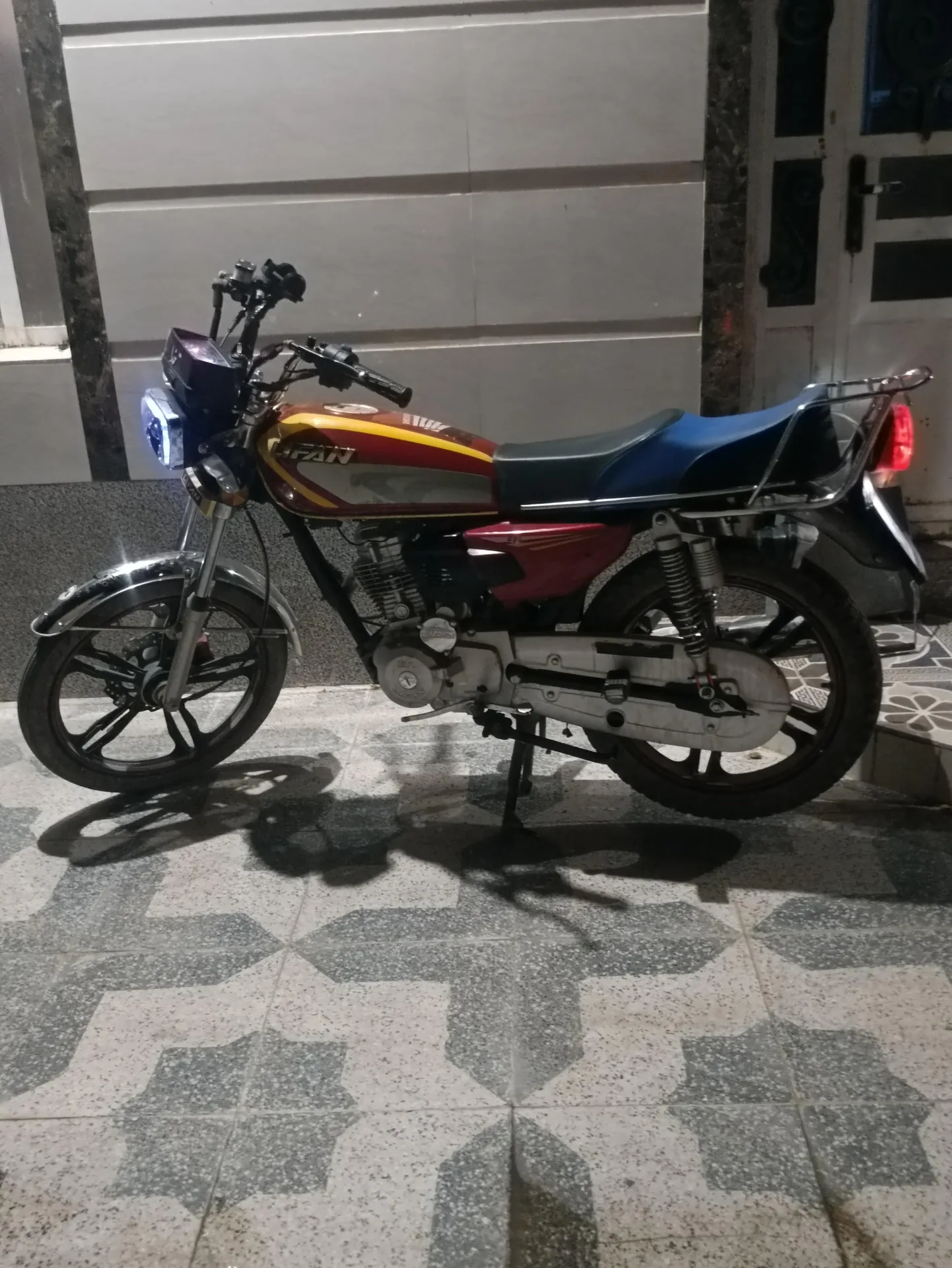 شاهین موتور  لیفان 125 CDI