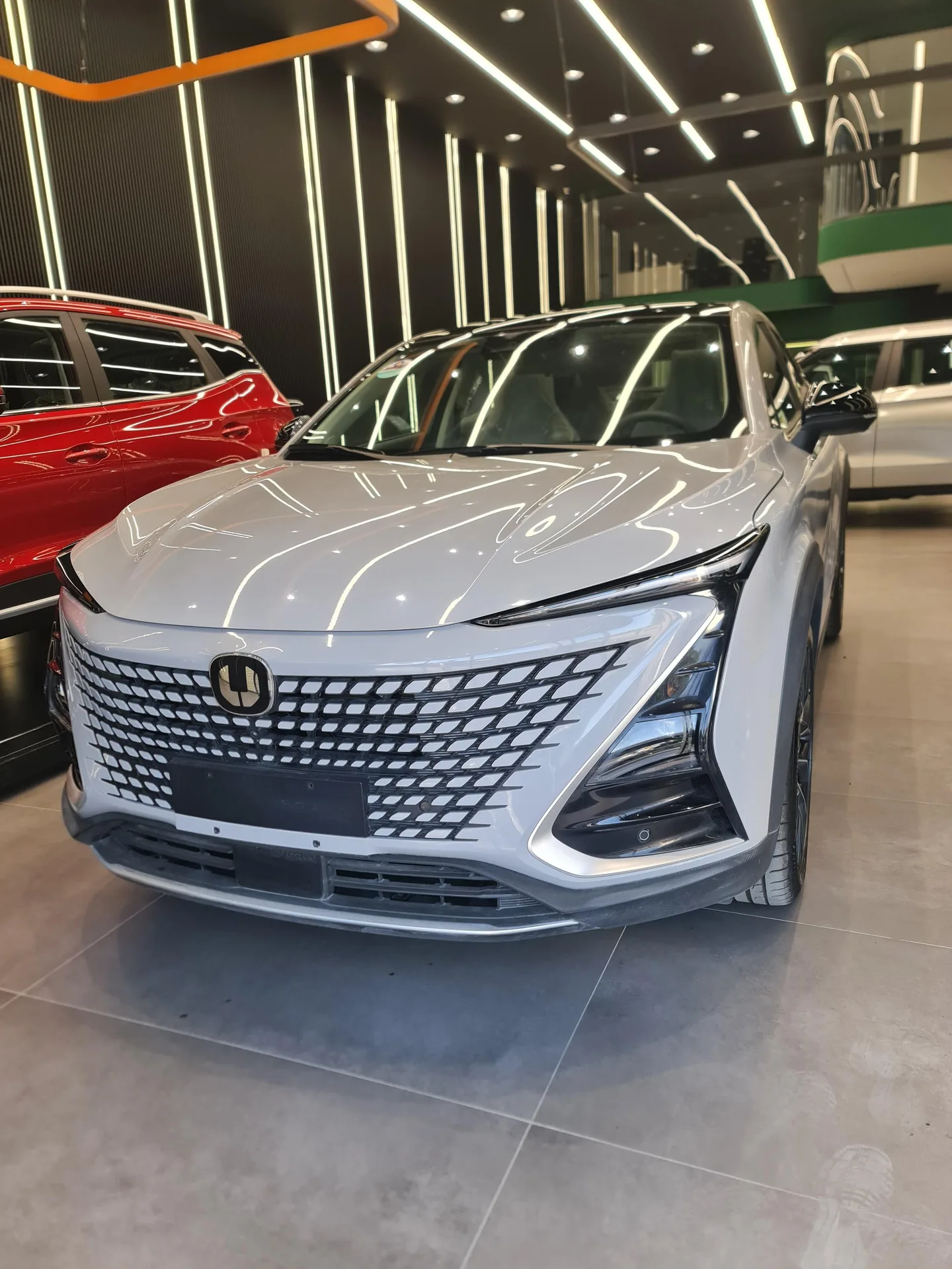 چانگان  UNI-T 2