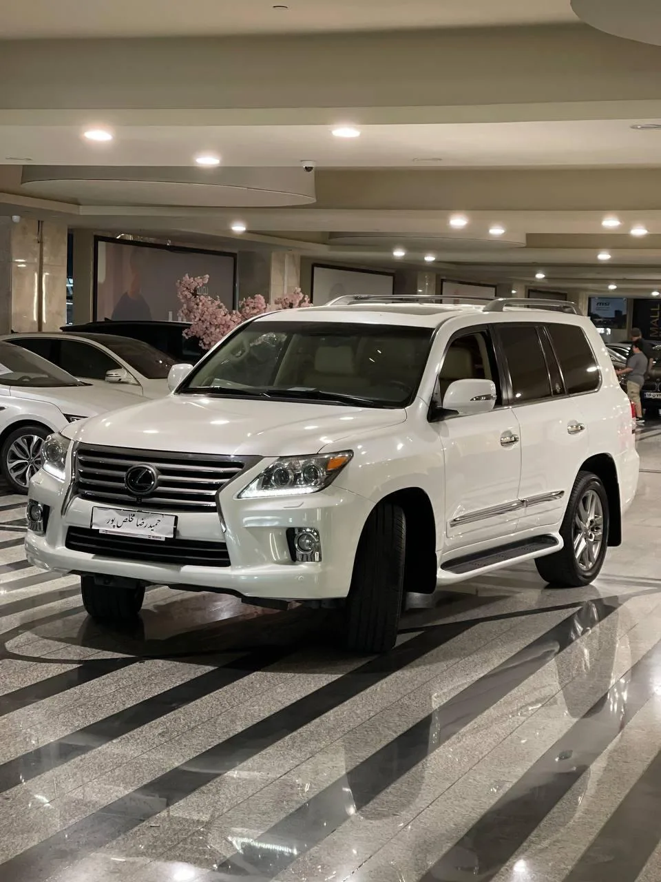 لکسوس  LX 2