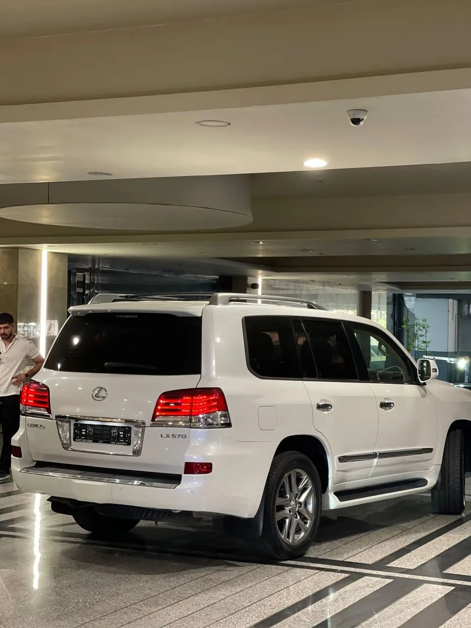 لکسوس  LX 7