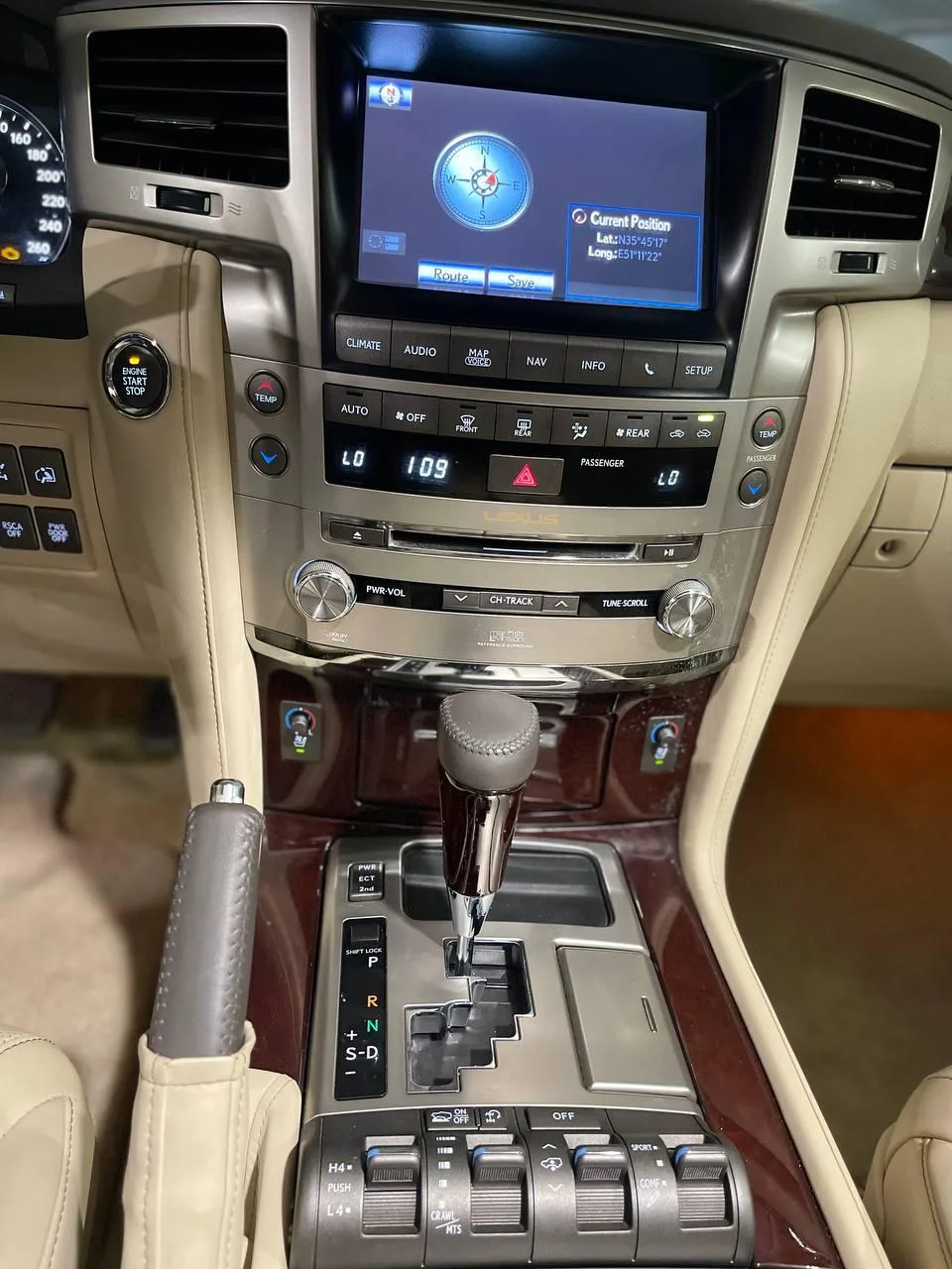 لکسوس  LX 8