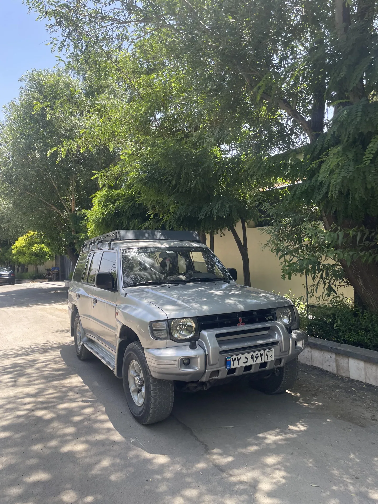 میتسوبیشی پاجرو(مونتاژ)