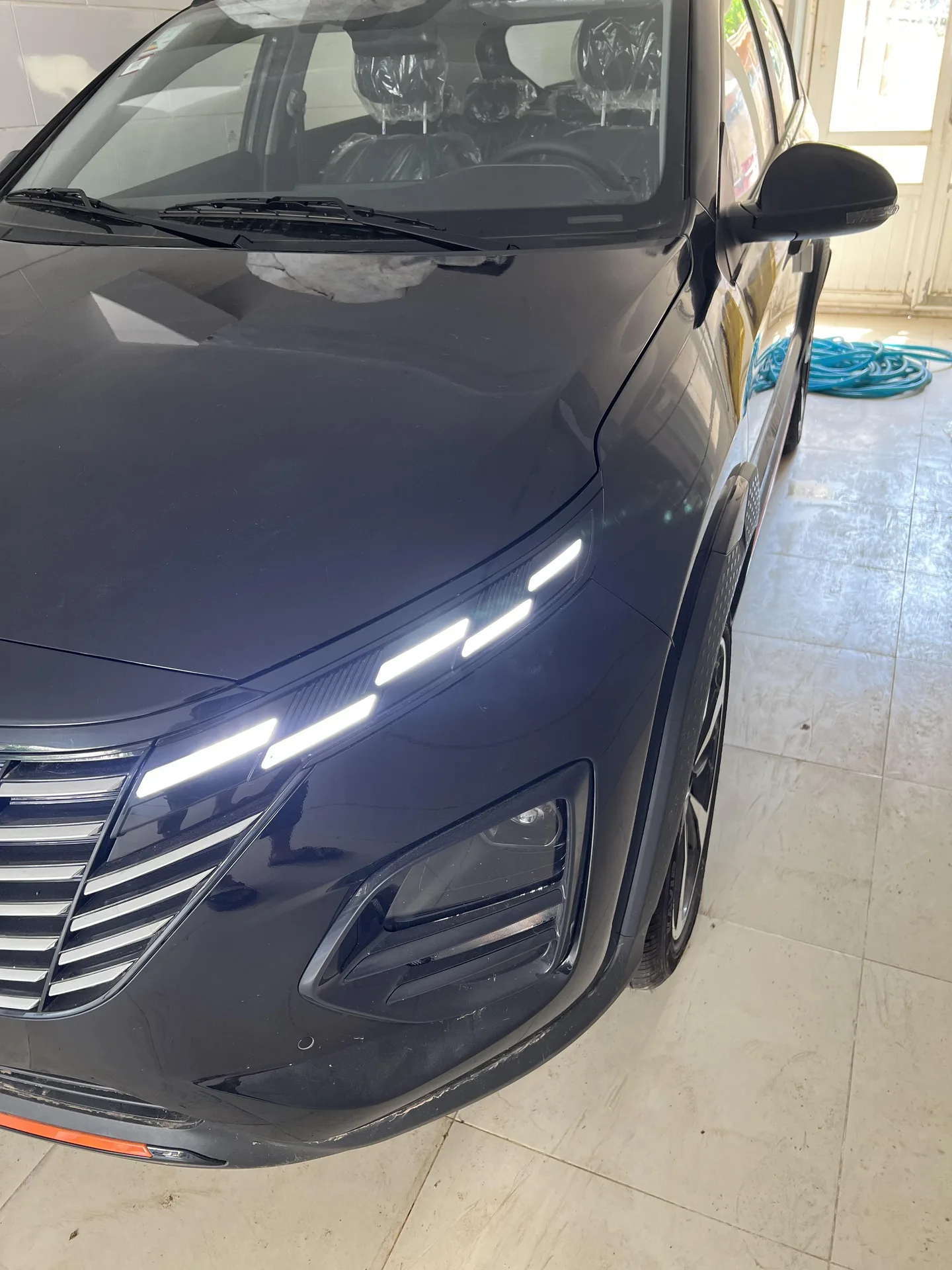 ام وی ام  X33 کراس 2