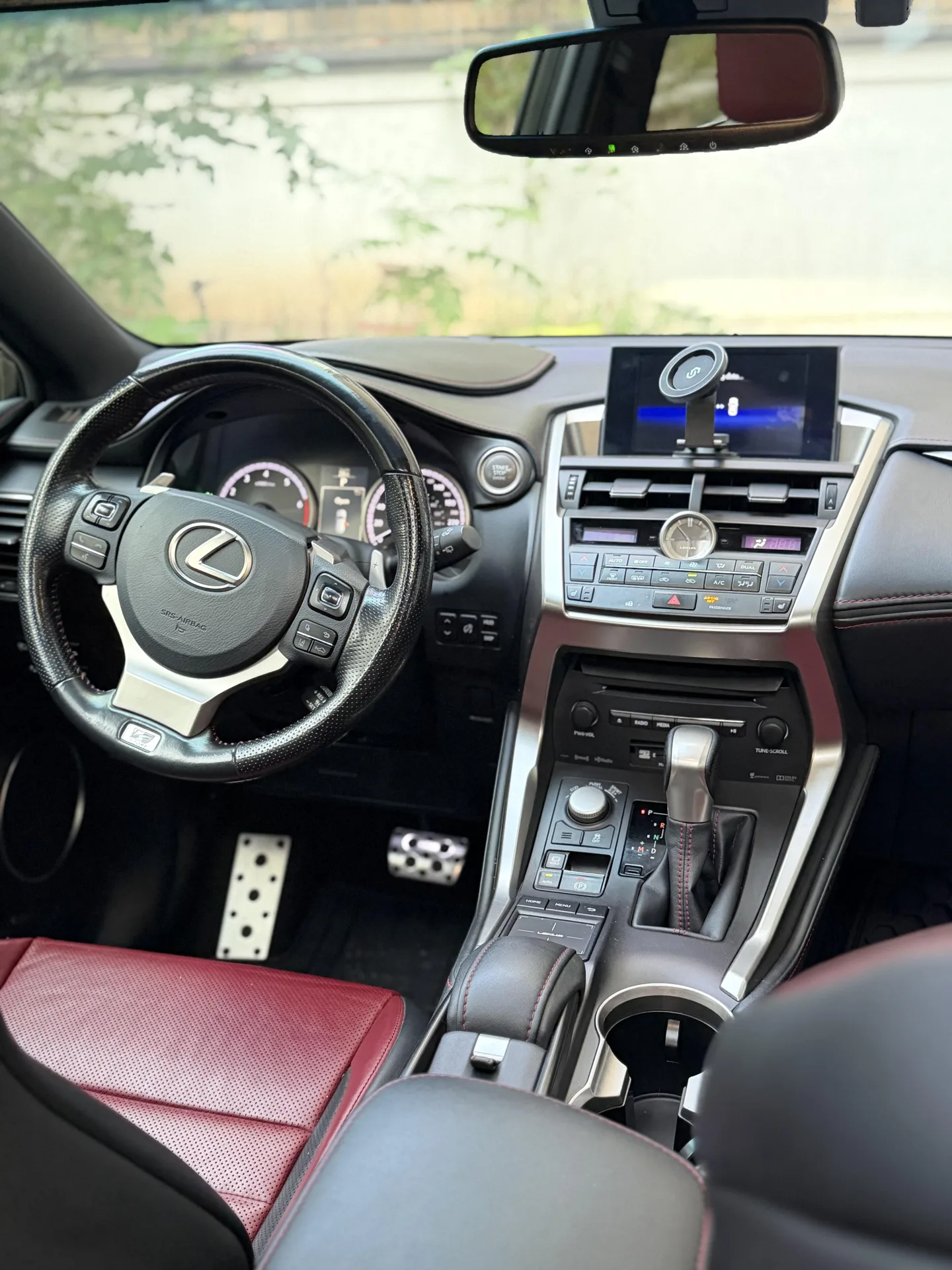 لکسوس  NX 2
