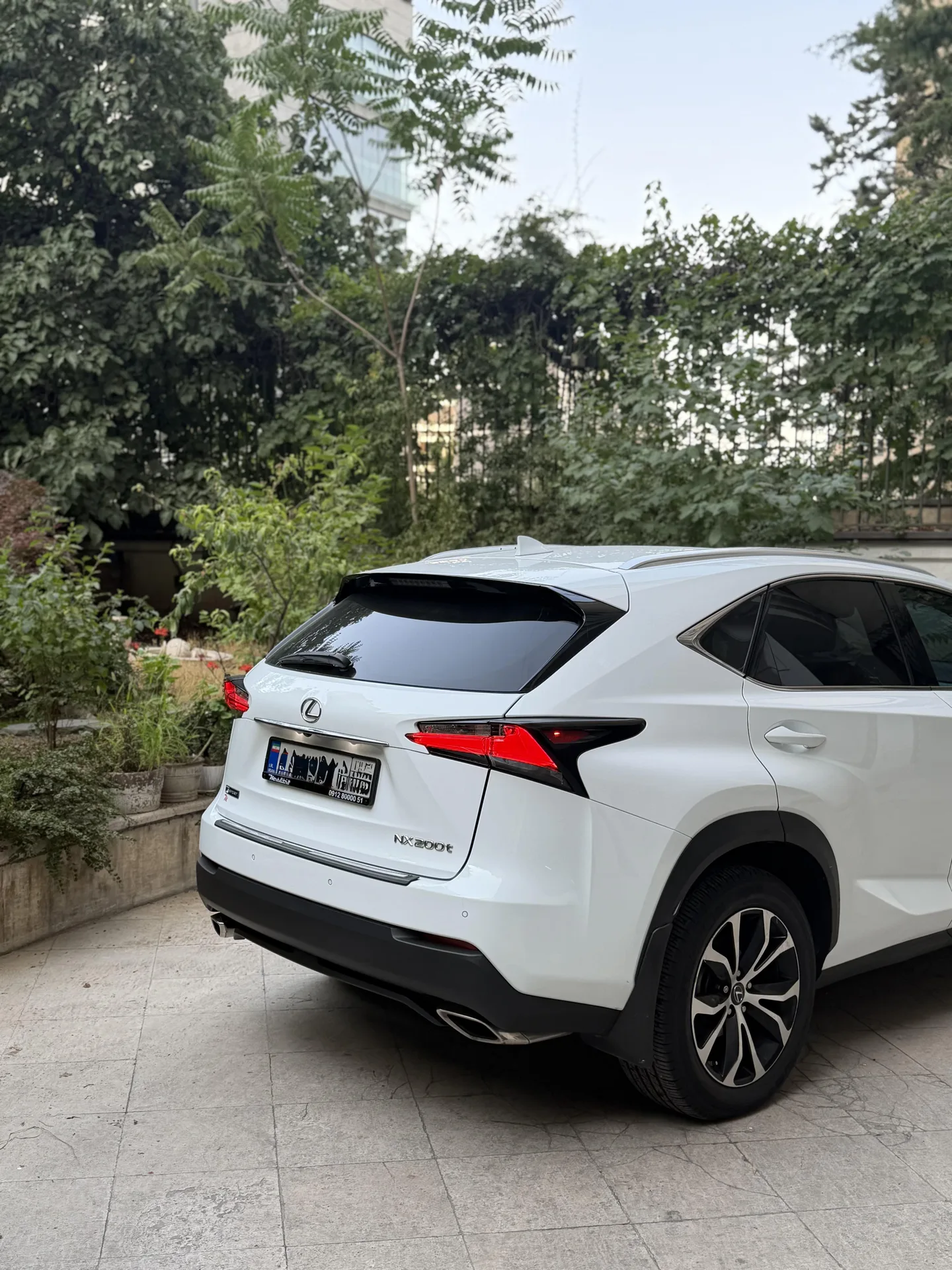 لکسوس  NX 4