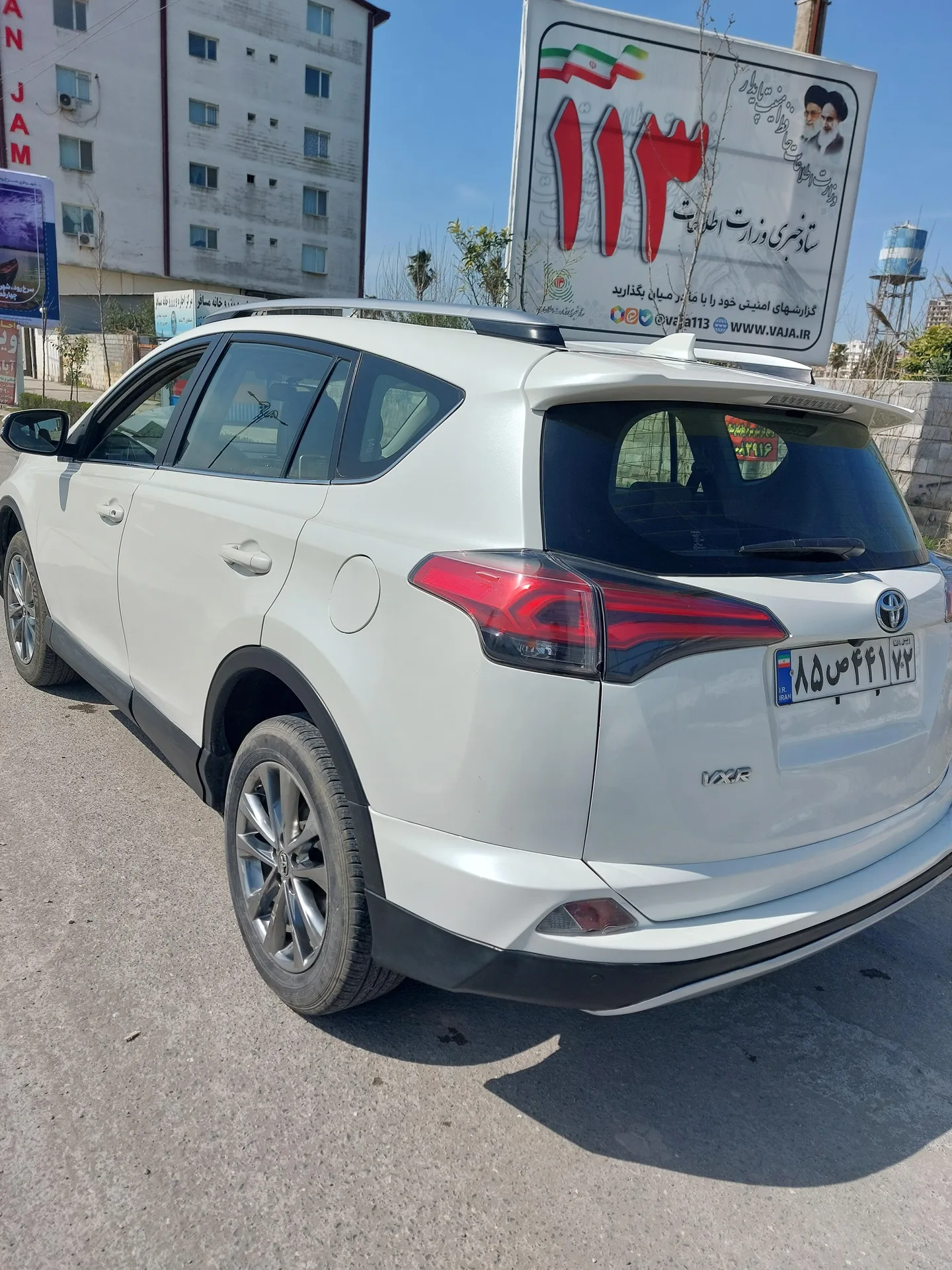 تویوتا  راوفور 8