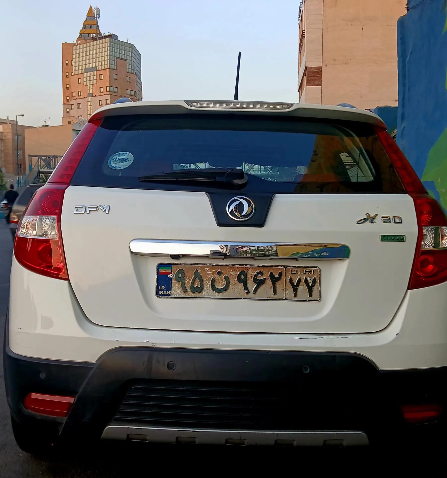 دانگ فنگ  H30 کراس 3