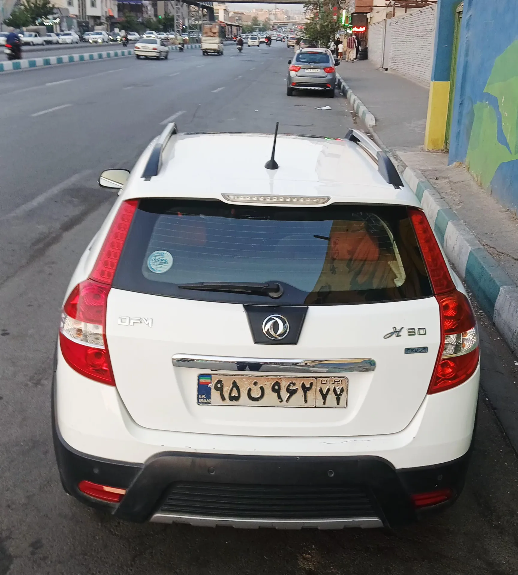 دانگ فنگ  H30 کراس 4