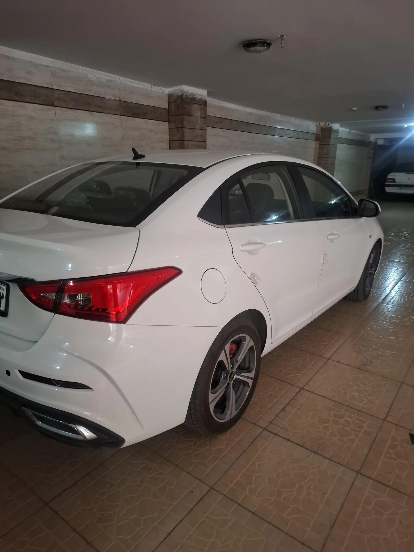 ام وی ام  آریزو 5ev 2