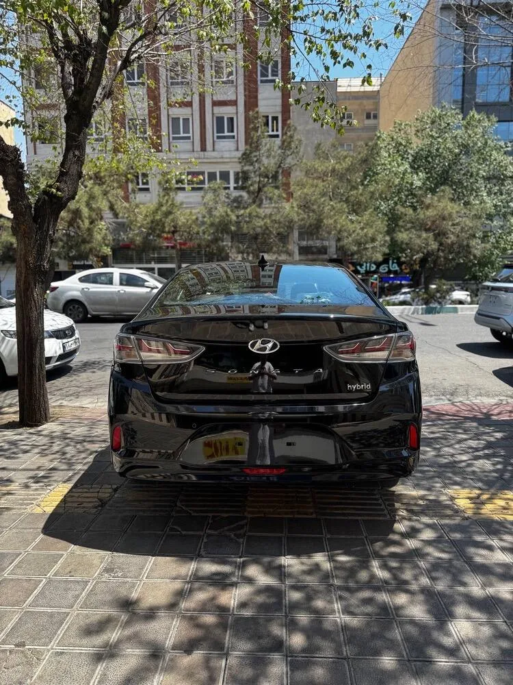 هیوندای  سوناتا هیبرید 2
