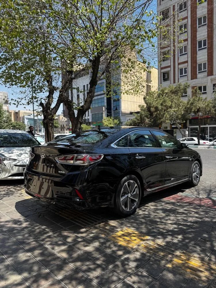 هیوندای  سوناتا هیبرید 4