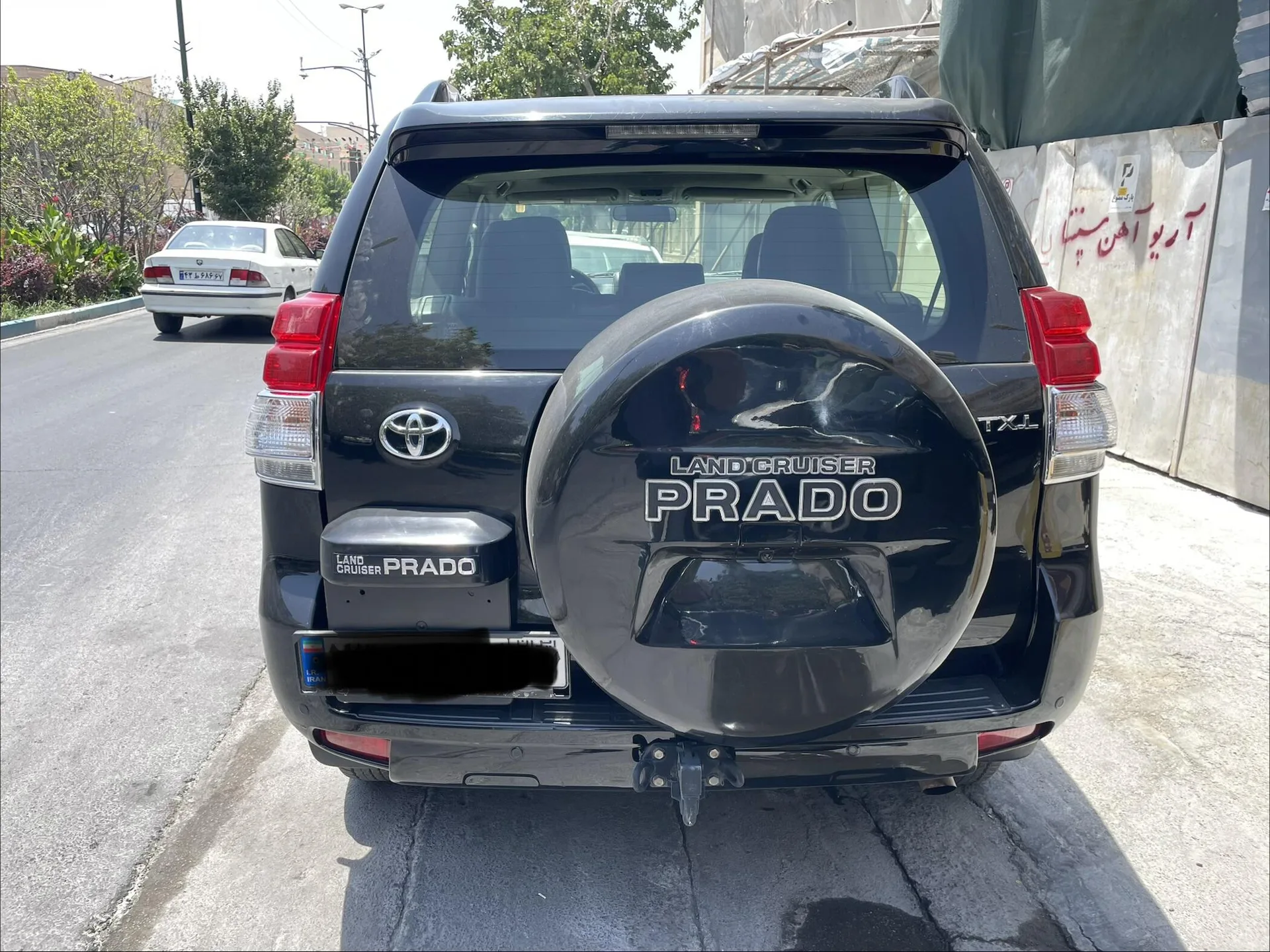 تویوتا  پرادو دو در 3