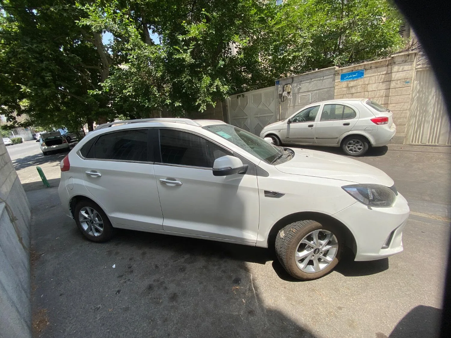 ام وی ام  315هاچ بک 4
