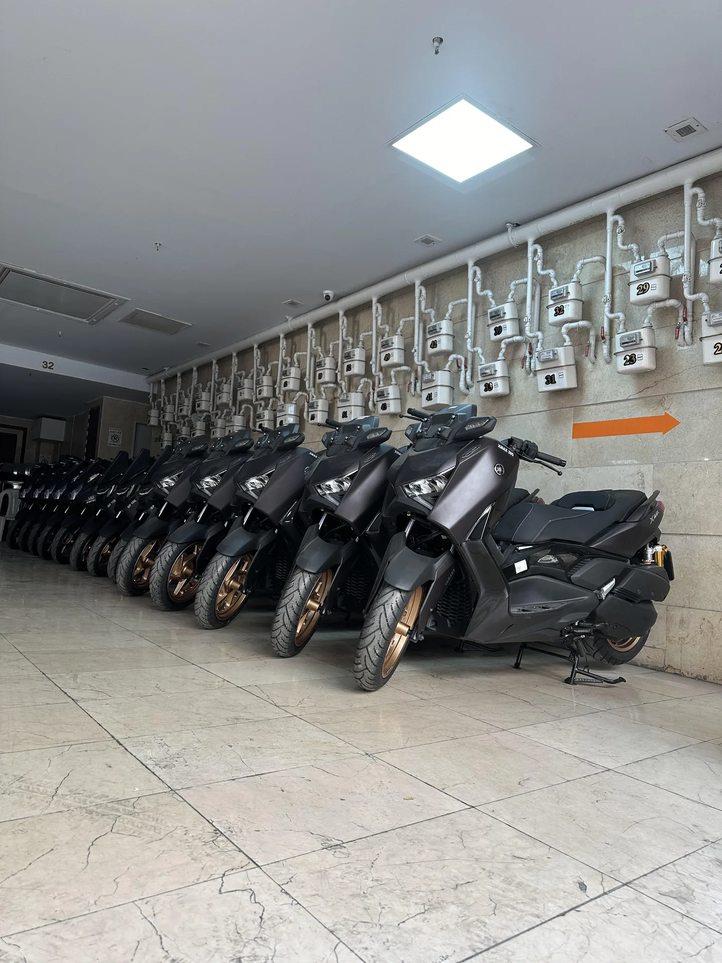 یاماها  XMAX 300 2