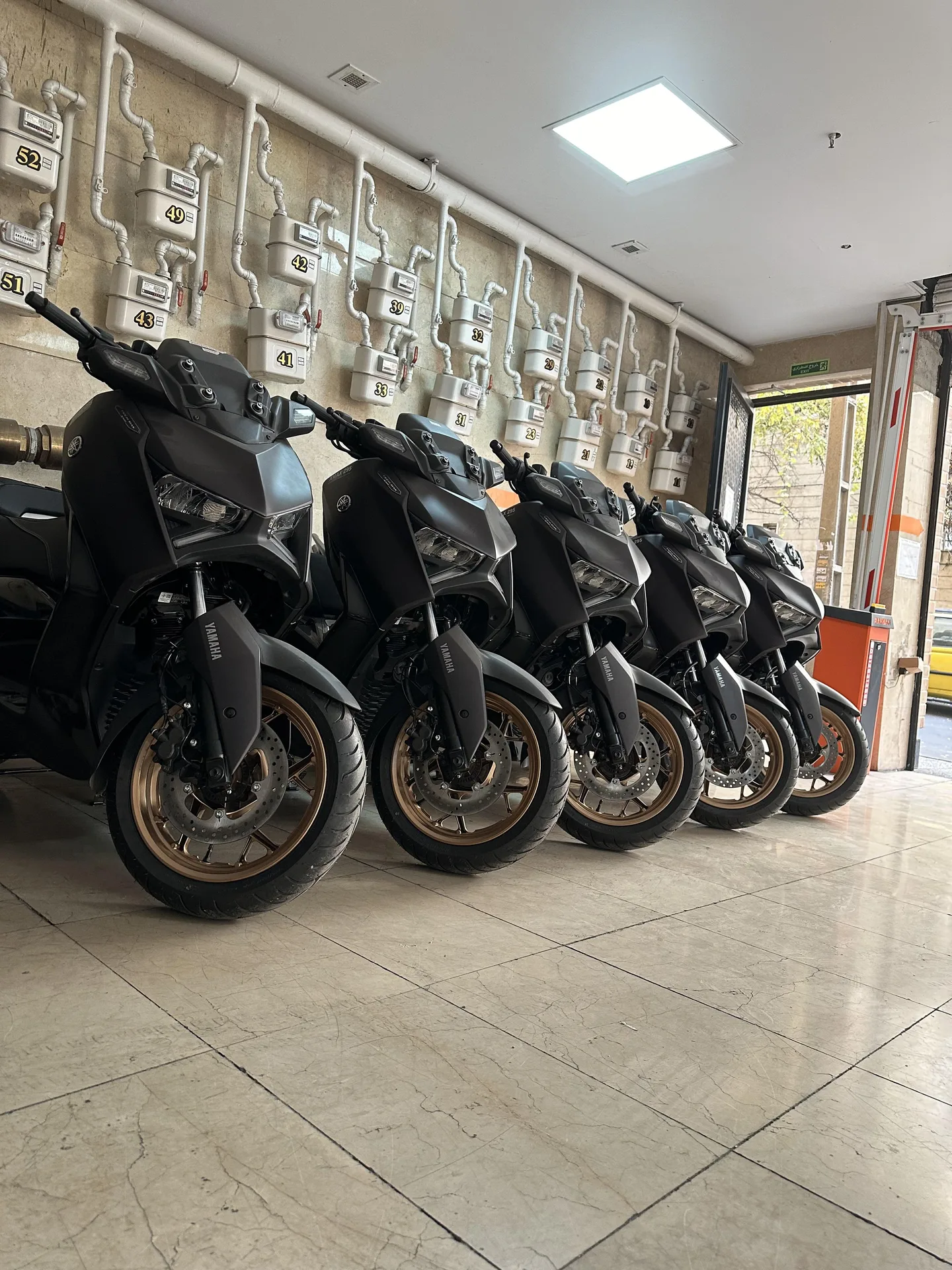 یاماها  XMAX 300 3