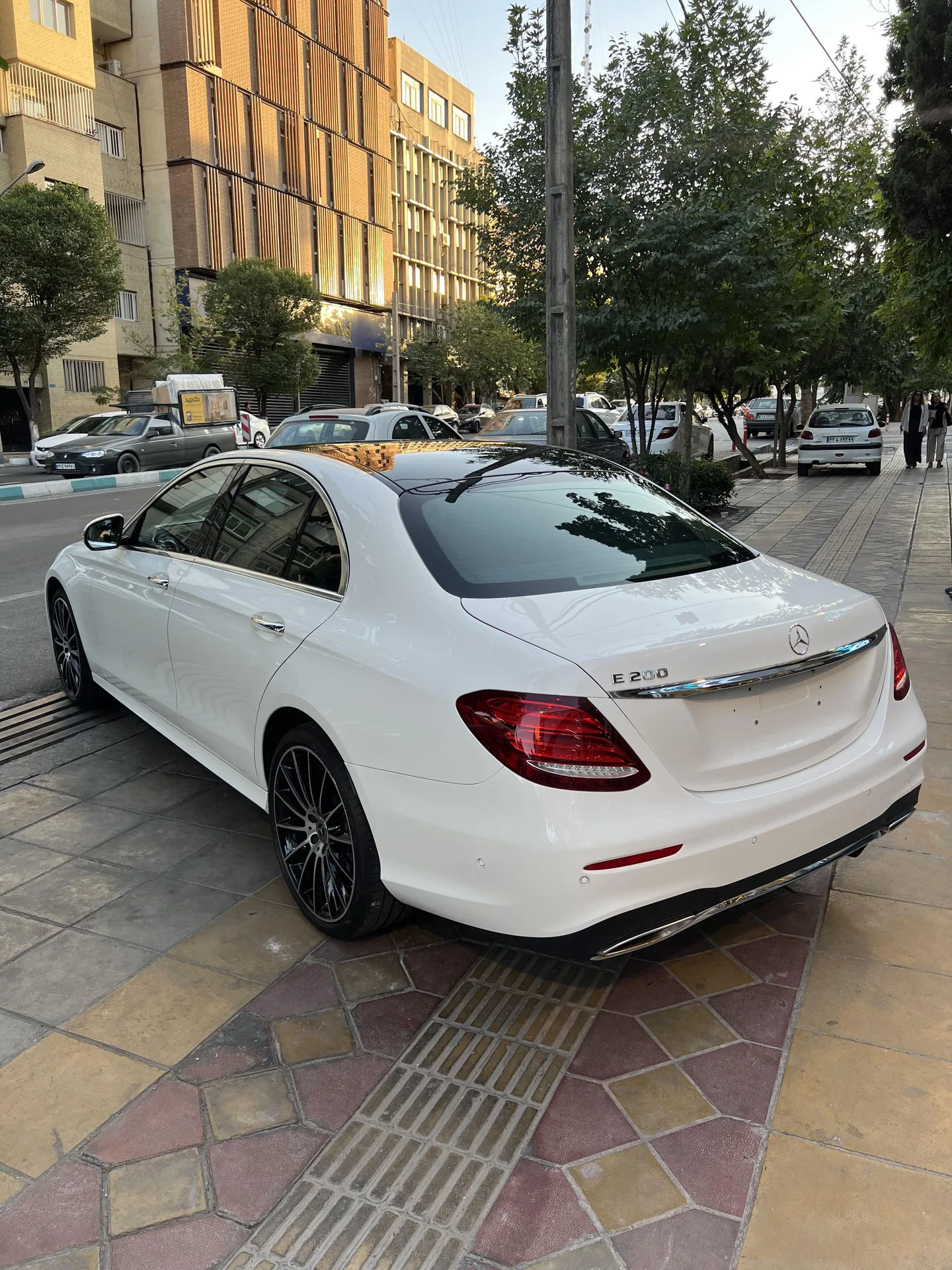بنز  کلاس E 4