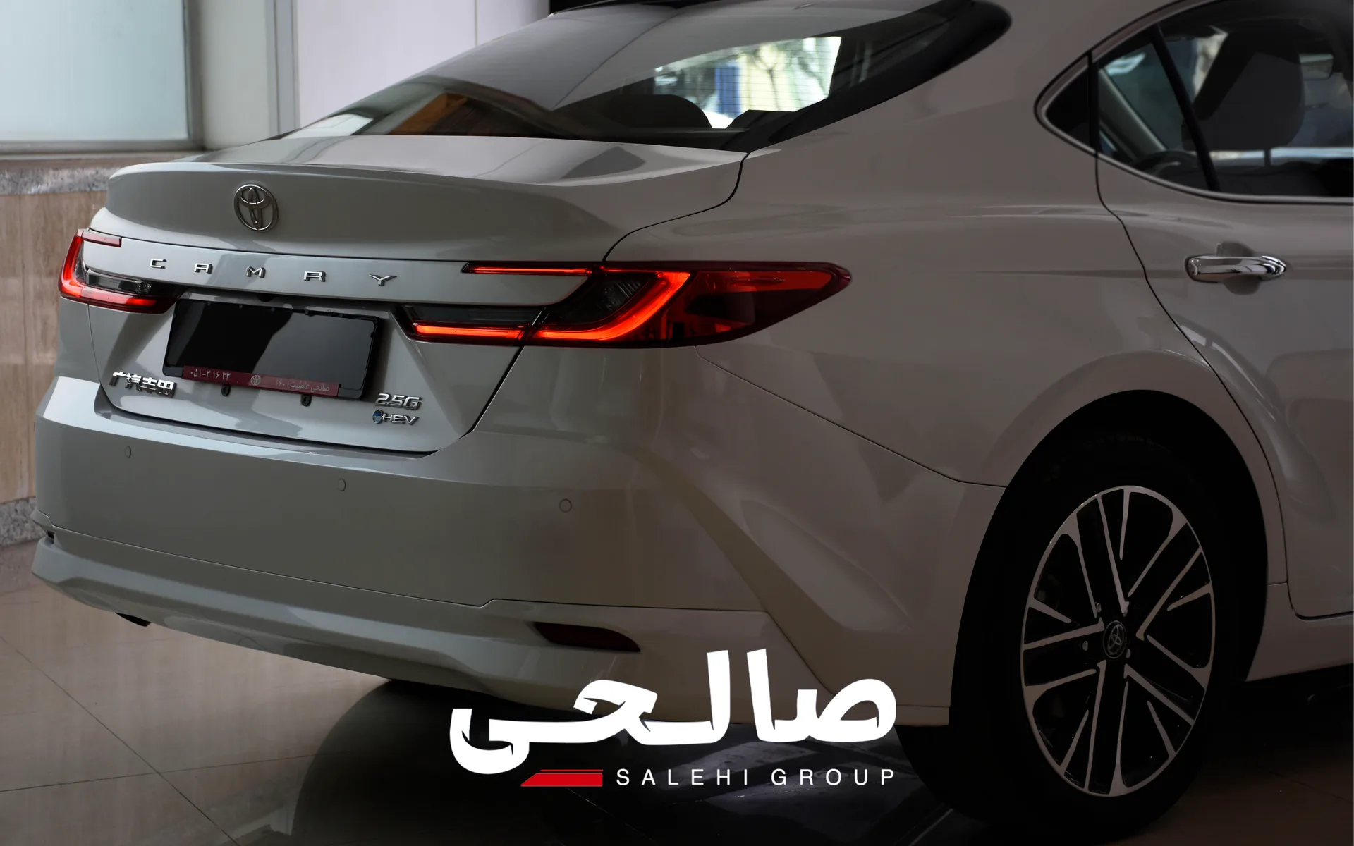 تویوتا  کمری هیبرید 6