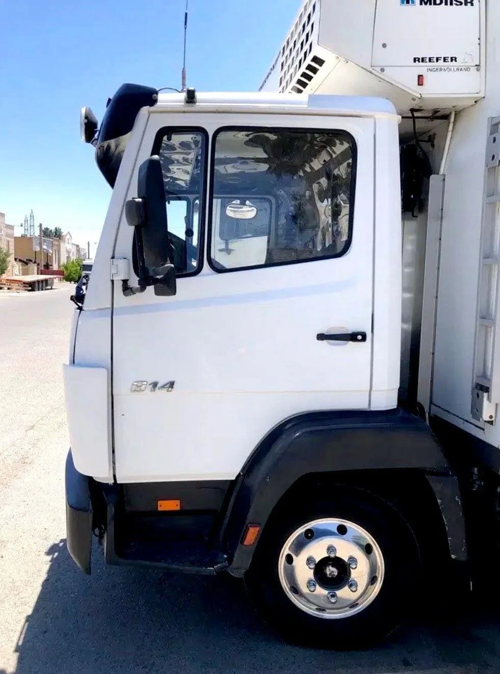خاور  814 3