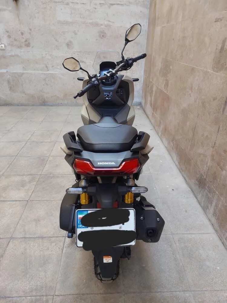 هوندا  ADV 160 4
