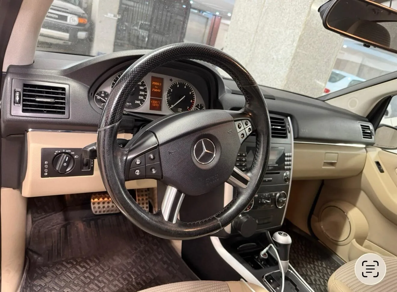 بنز  کلاس B 4