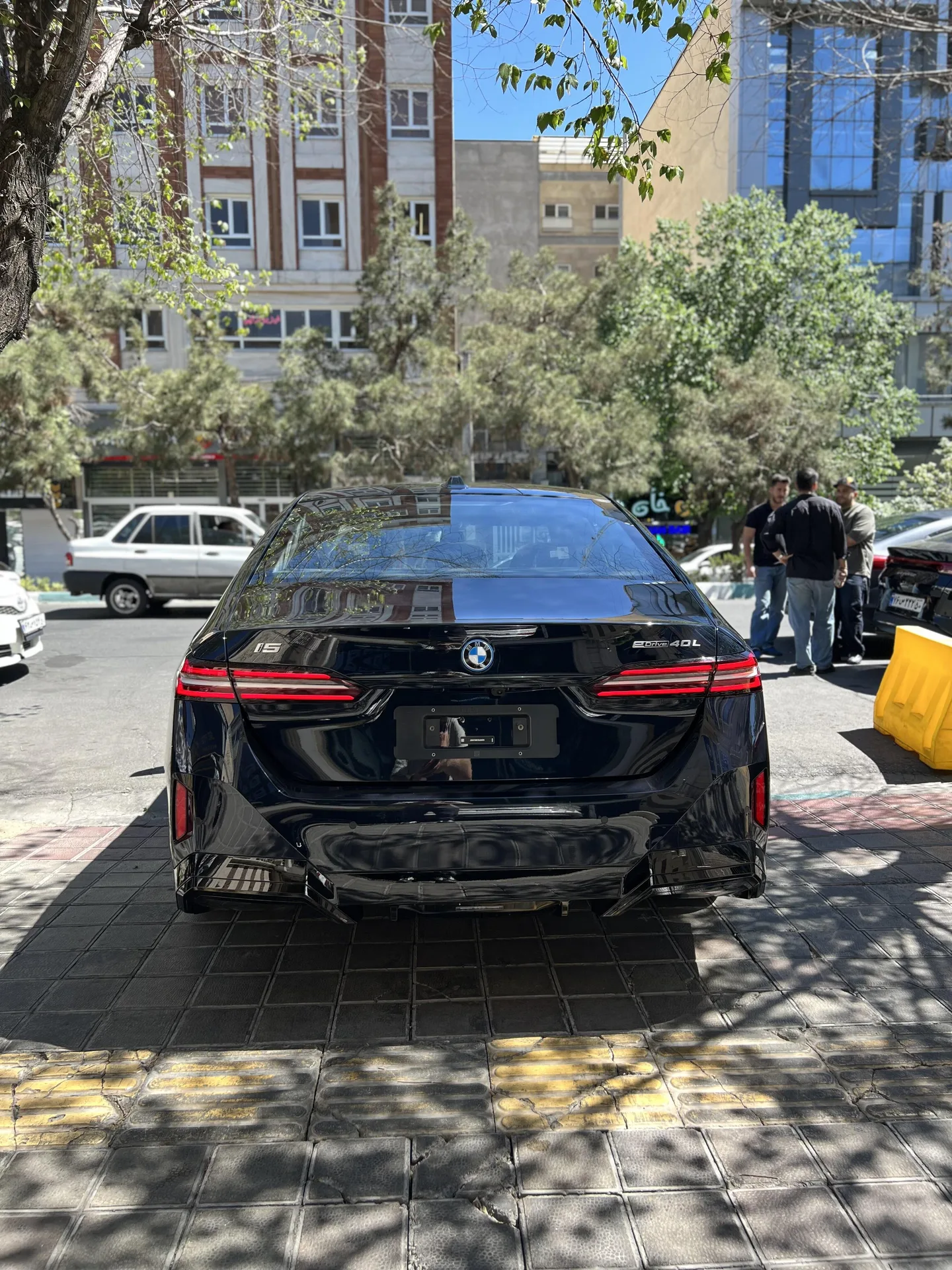 ب ام و  i5 3
