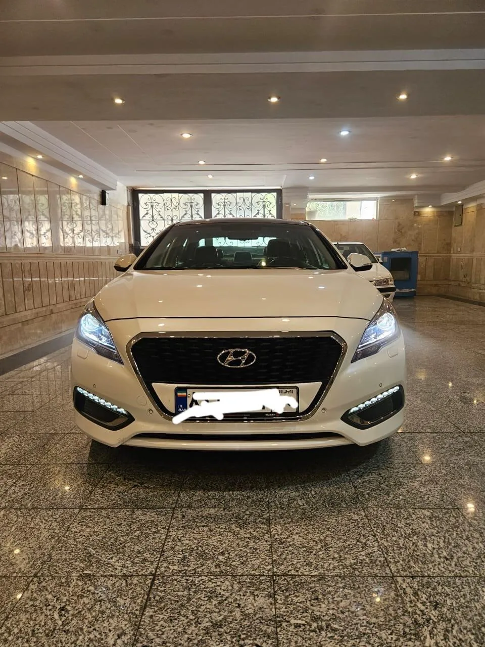 هیوندای سوناتا هیبرید