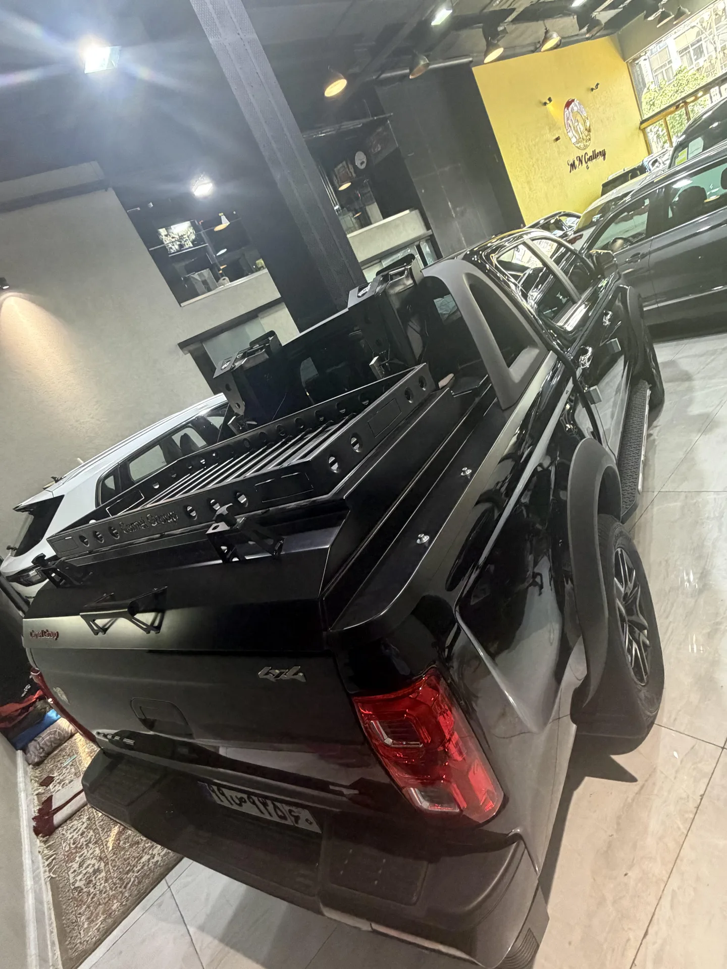 کی ام سی  T8 2