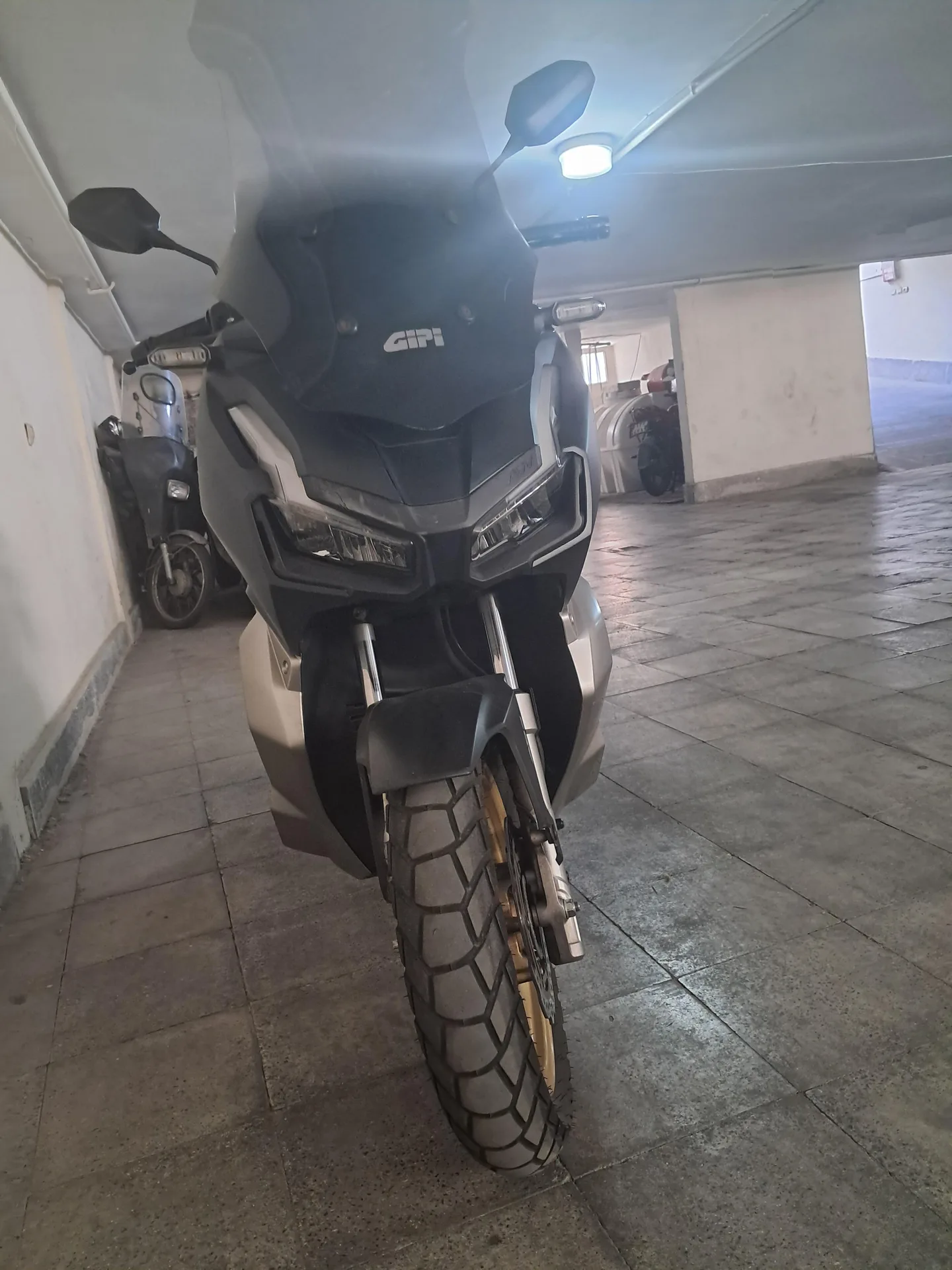 هوندا  ADV 150