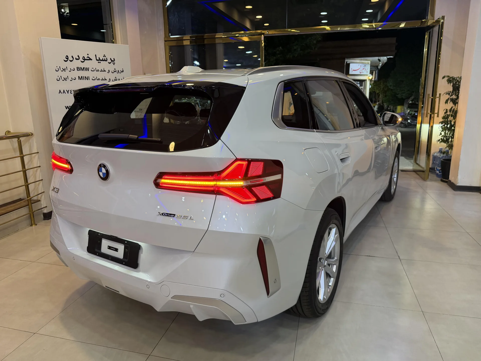 ب ام و  X3 3