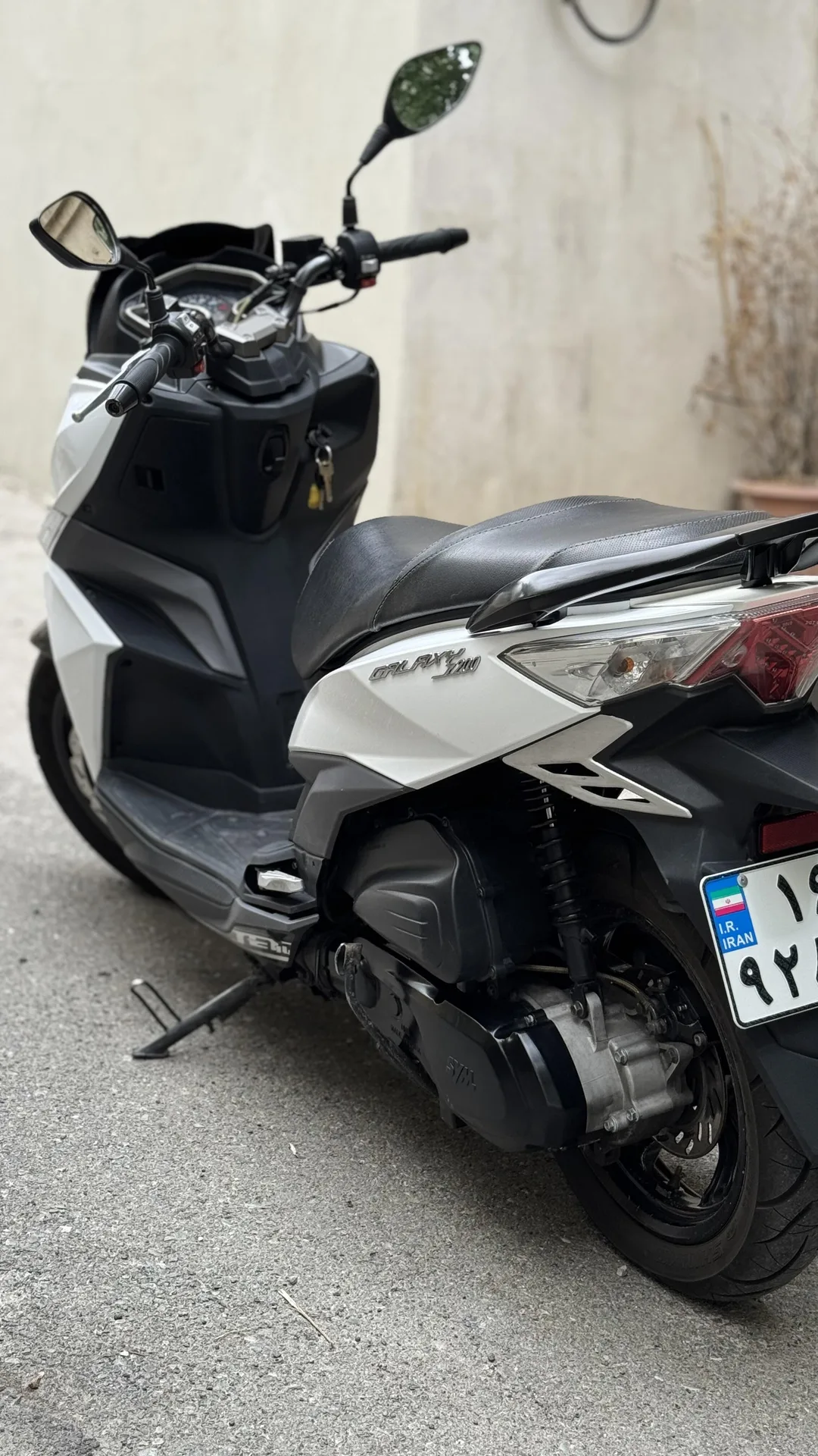 اس وای ام  گلکسی J 200 4