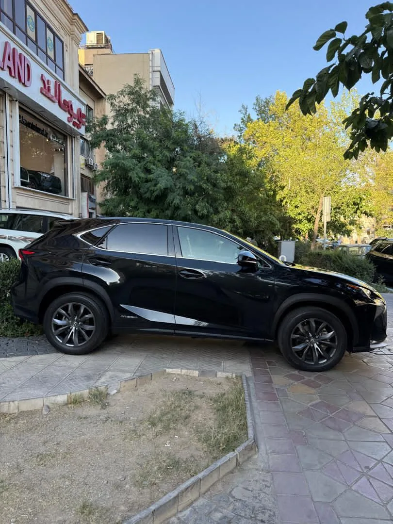 لکسوس  NX هیبرید 4