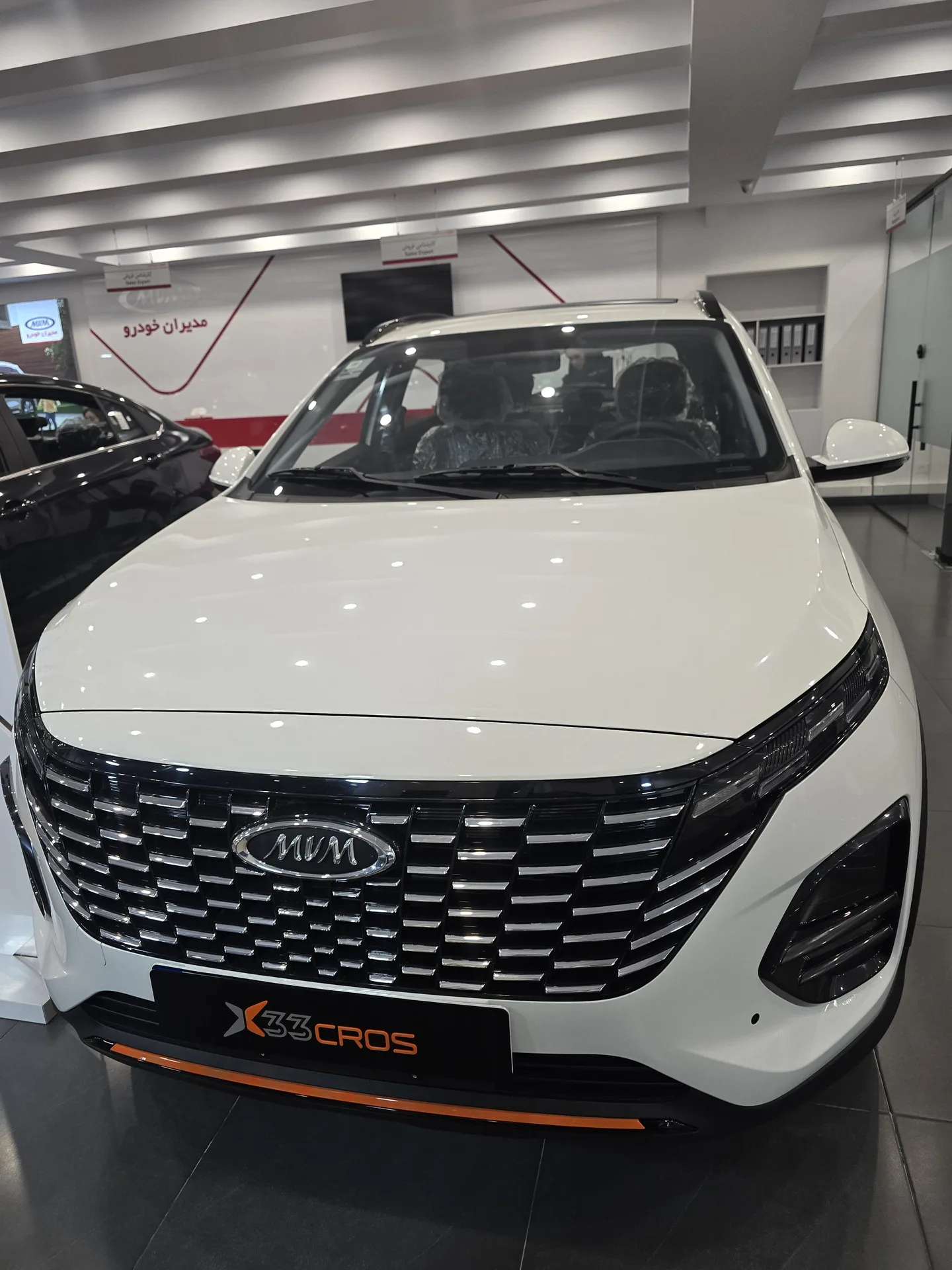 ام وی ام  X33 کراس 5