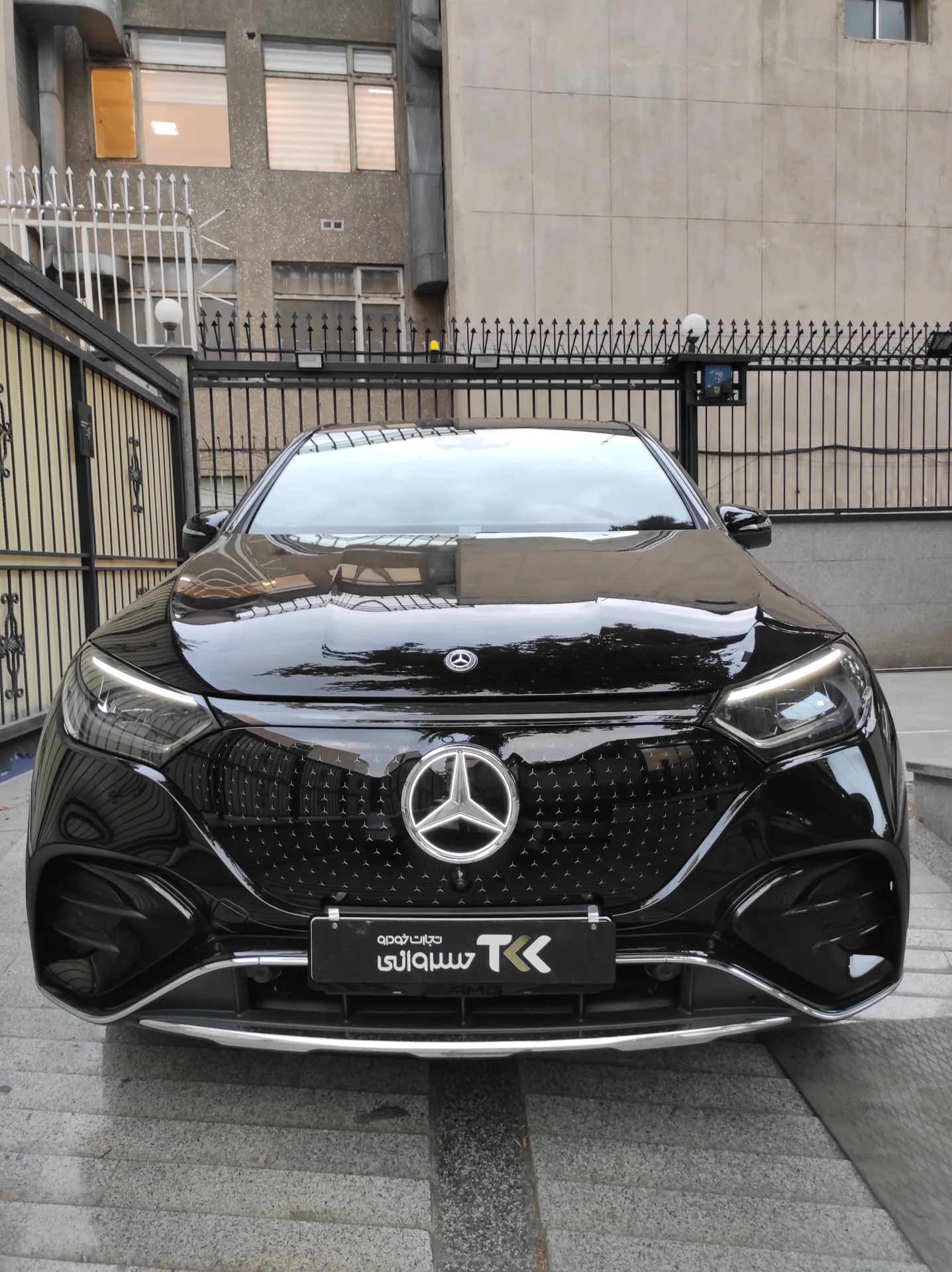 بنز  EQE SUV 4