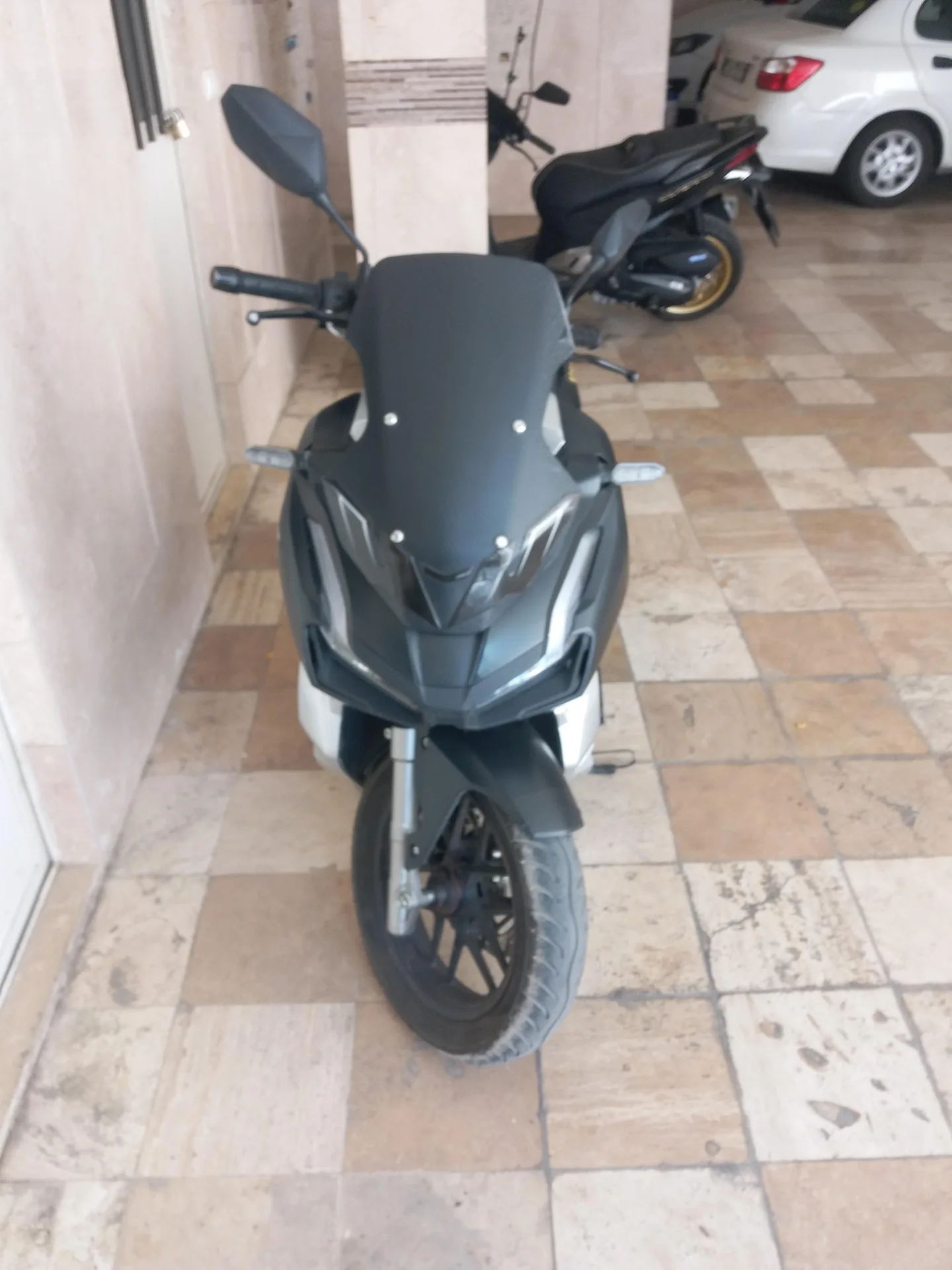 هوندا  ADV 150 2