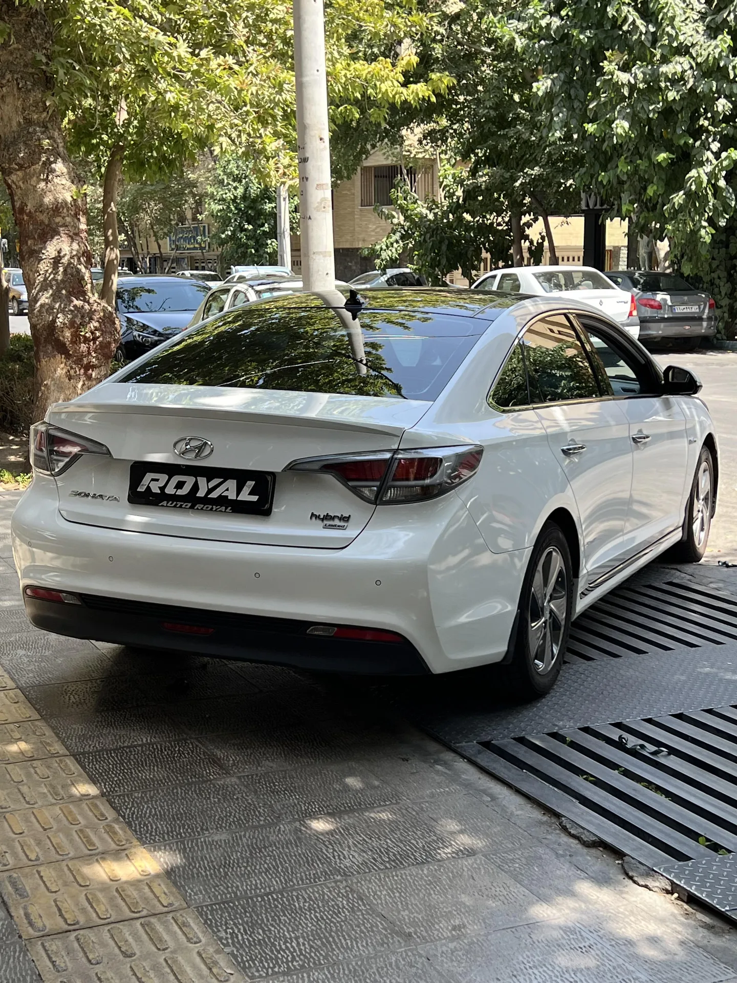 هیوندای  سوناتا هیبرید 2