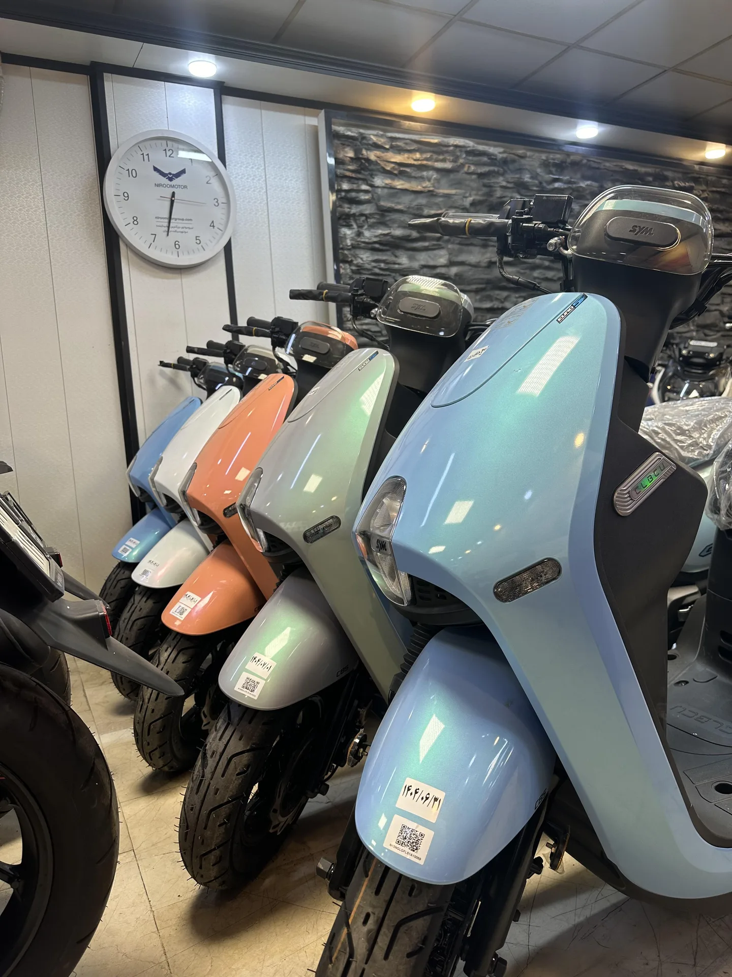 اس وای ام  گلکسی CLB125 2