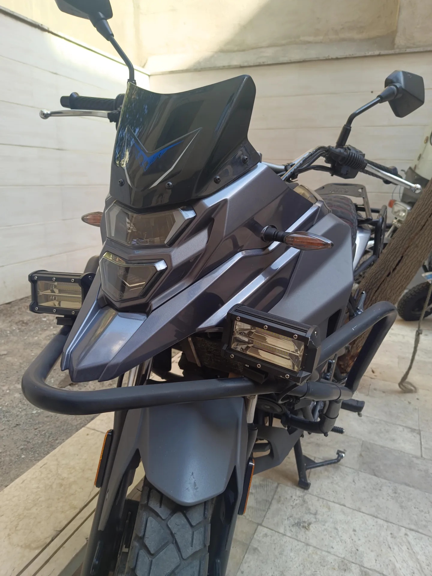 اس وای ام  گلکسی NH 180 2