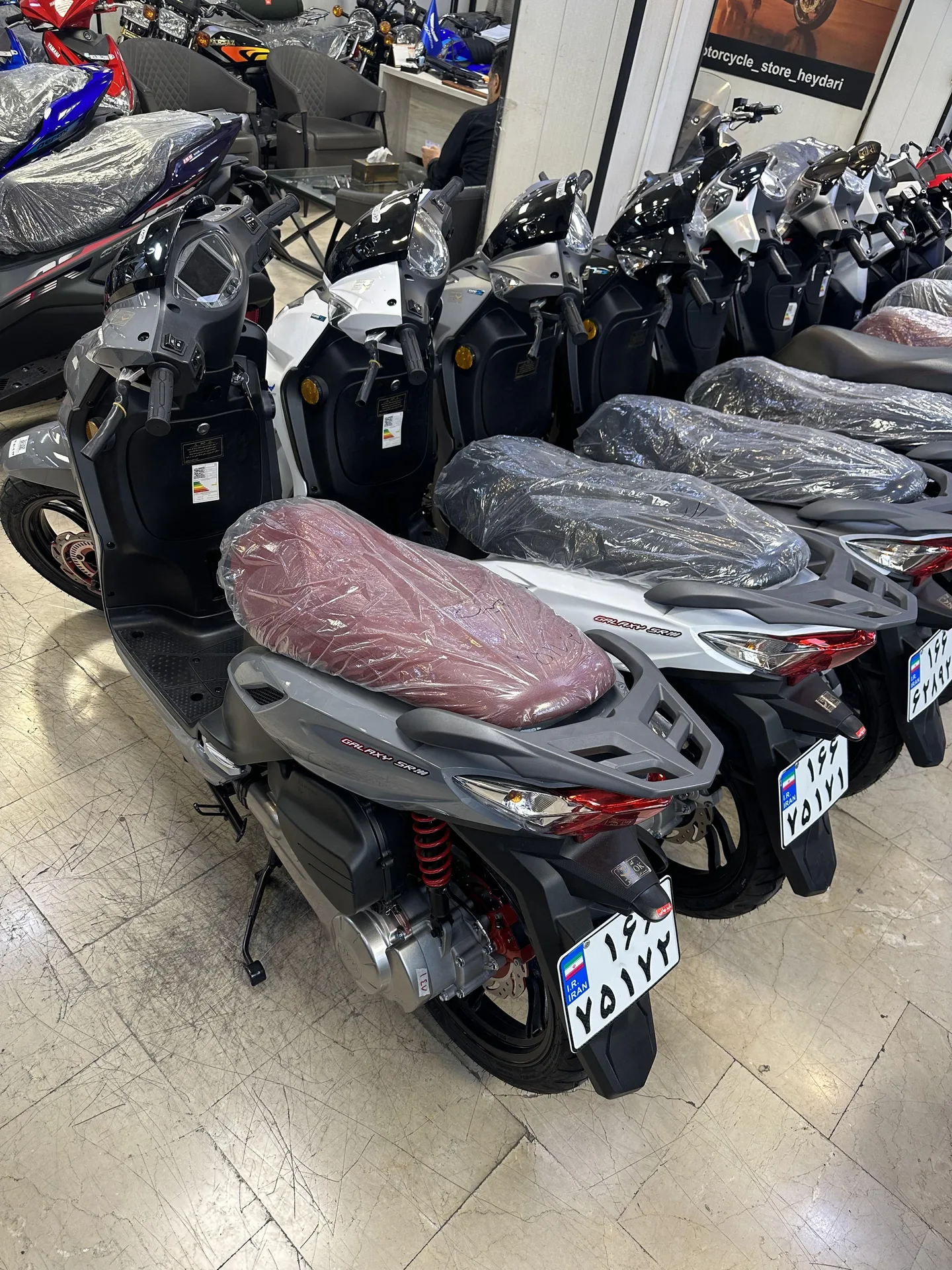 اس وای ام  گلکسی SR 200 2