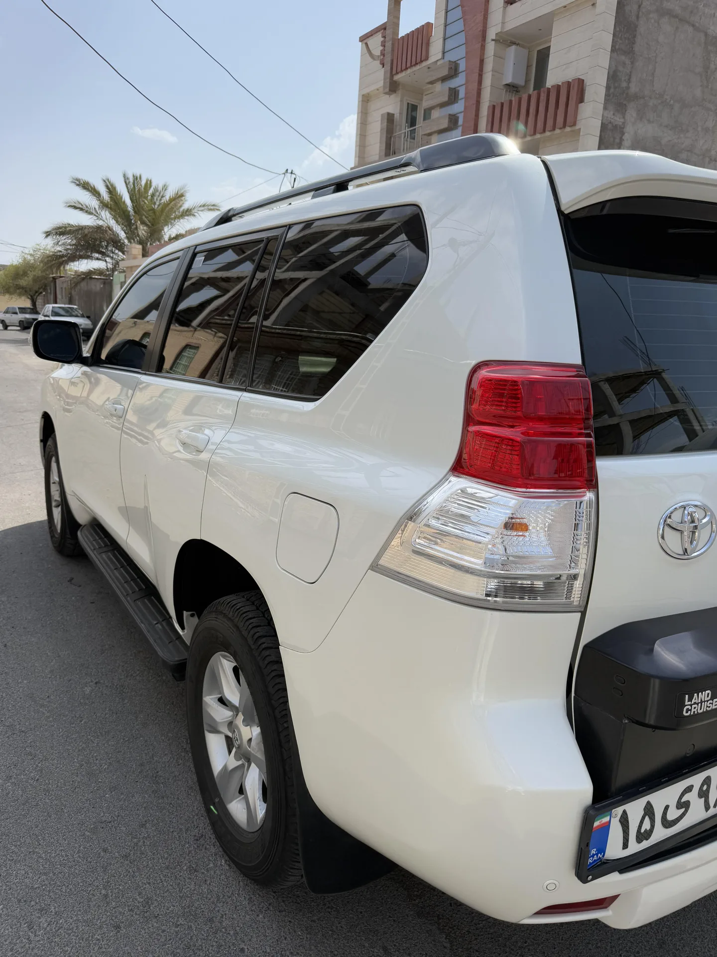 تویوتا  پرادو  چهار در 2
