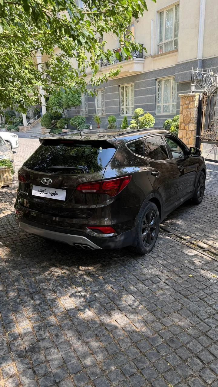 هیوندای  سانتافه 2