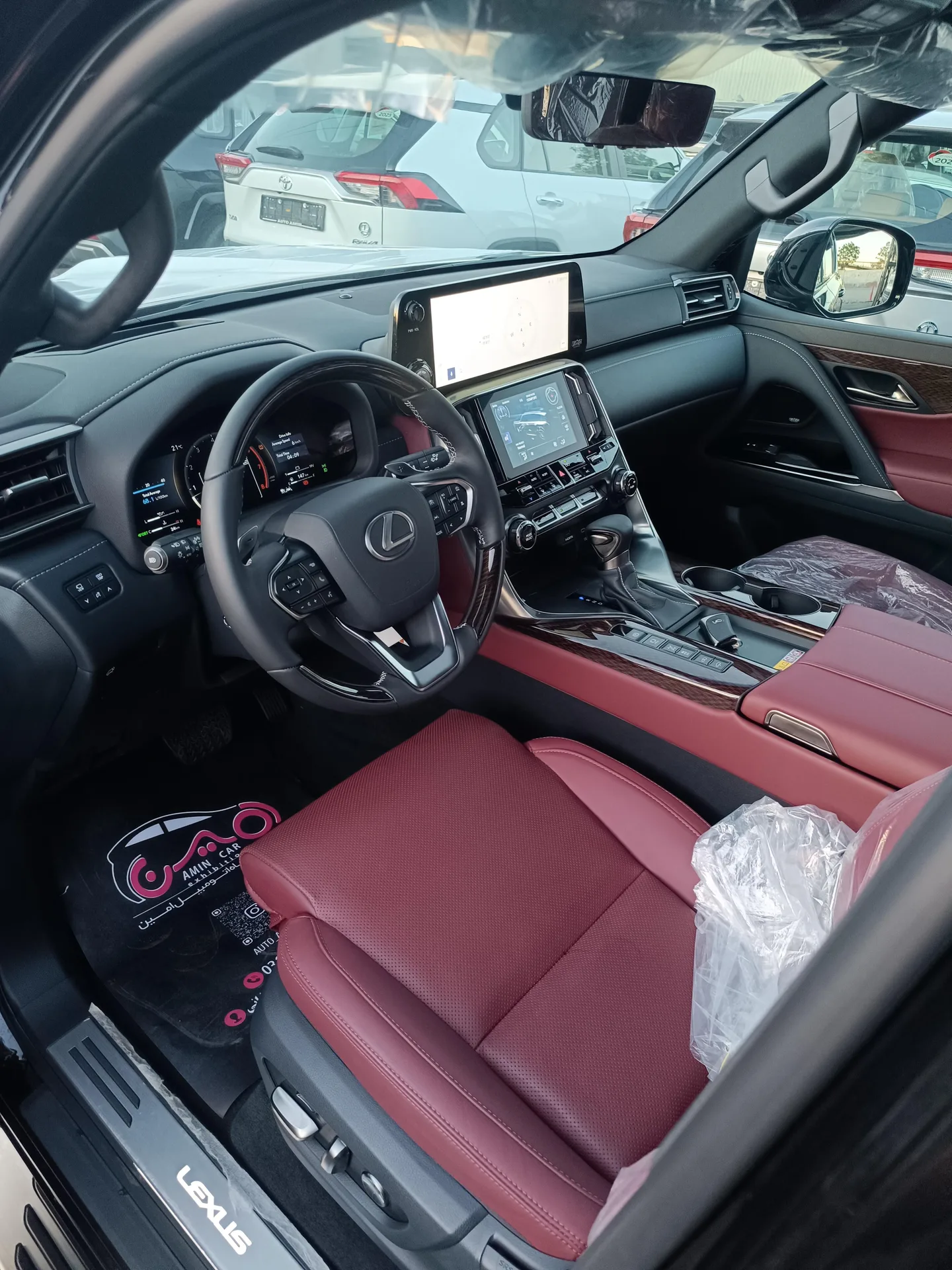 لکسوس  LX 3