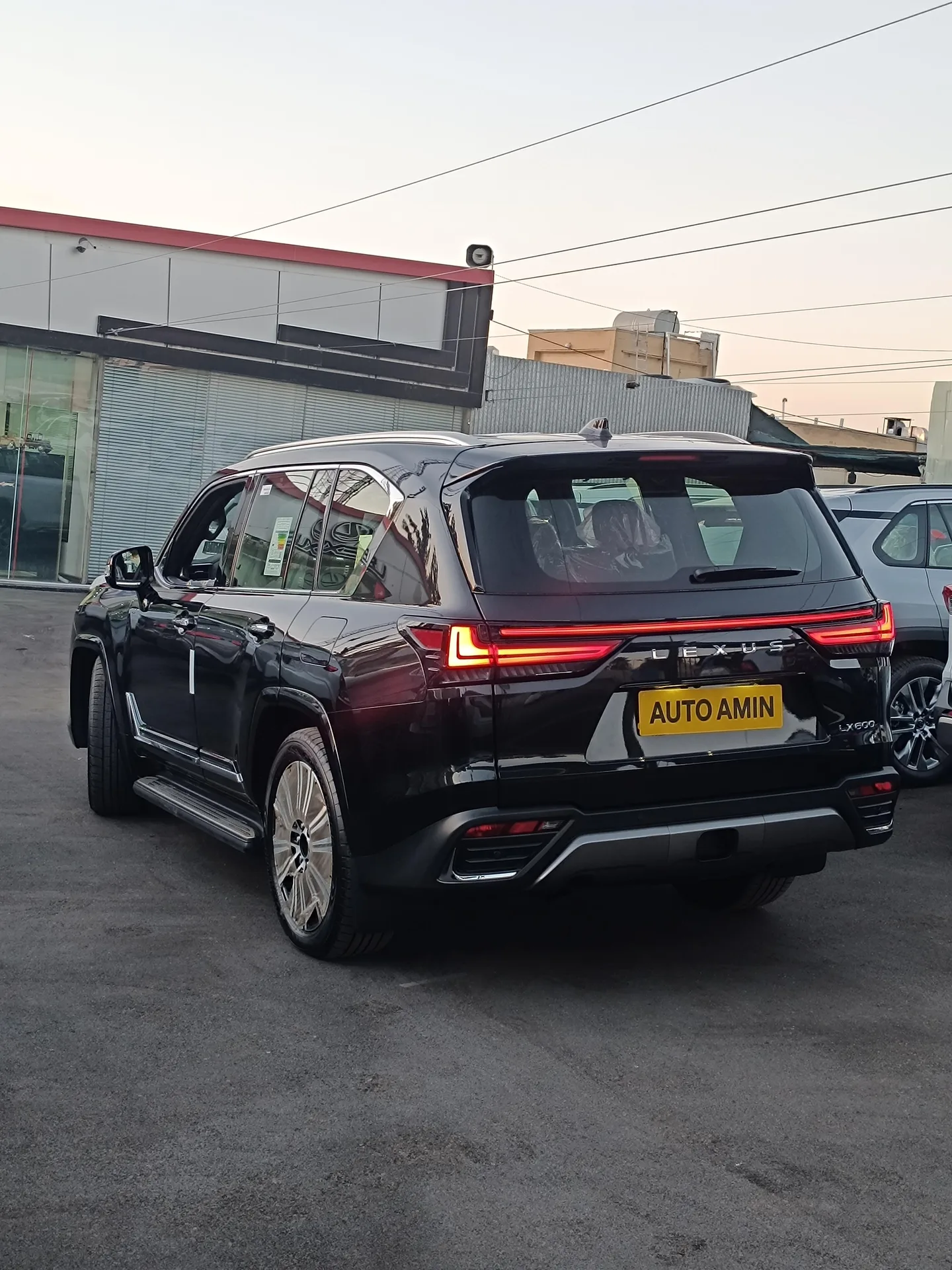 لکسوس  LX 13