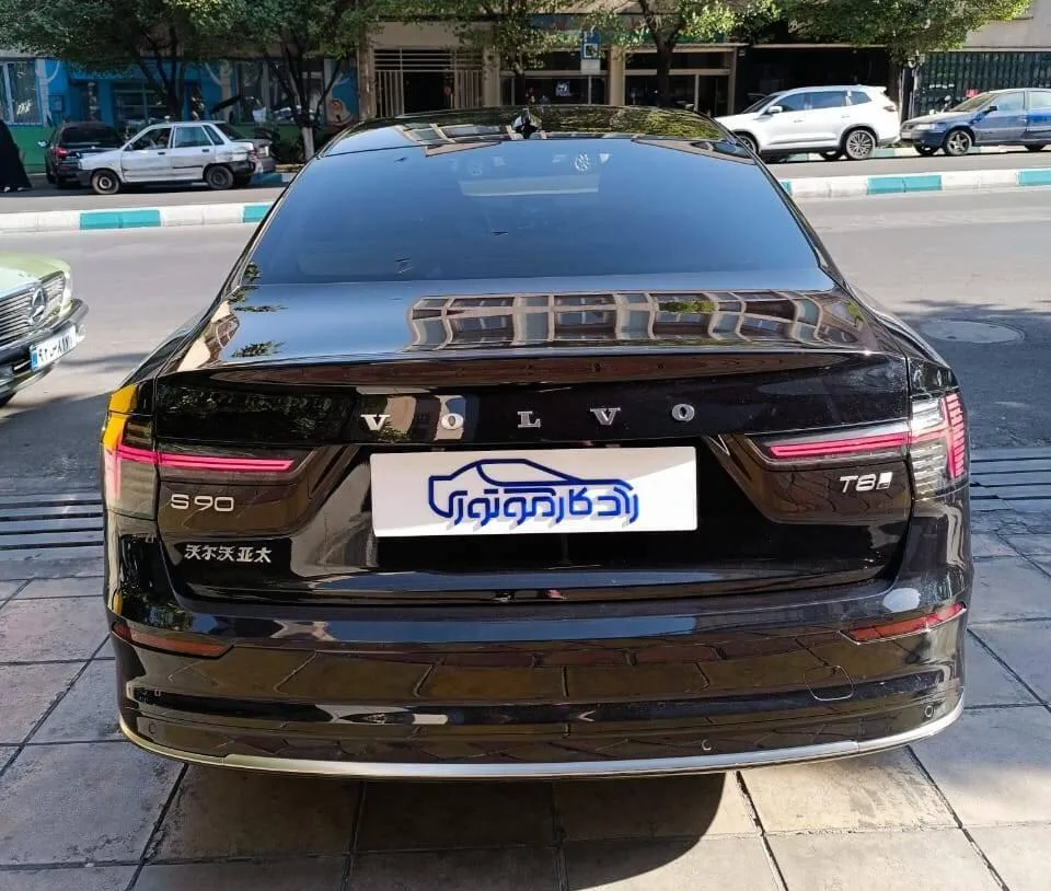 ولوو  S90 4