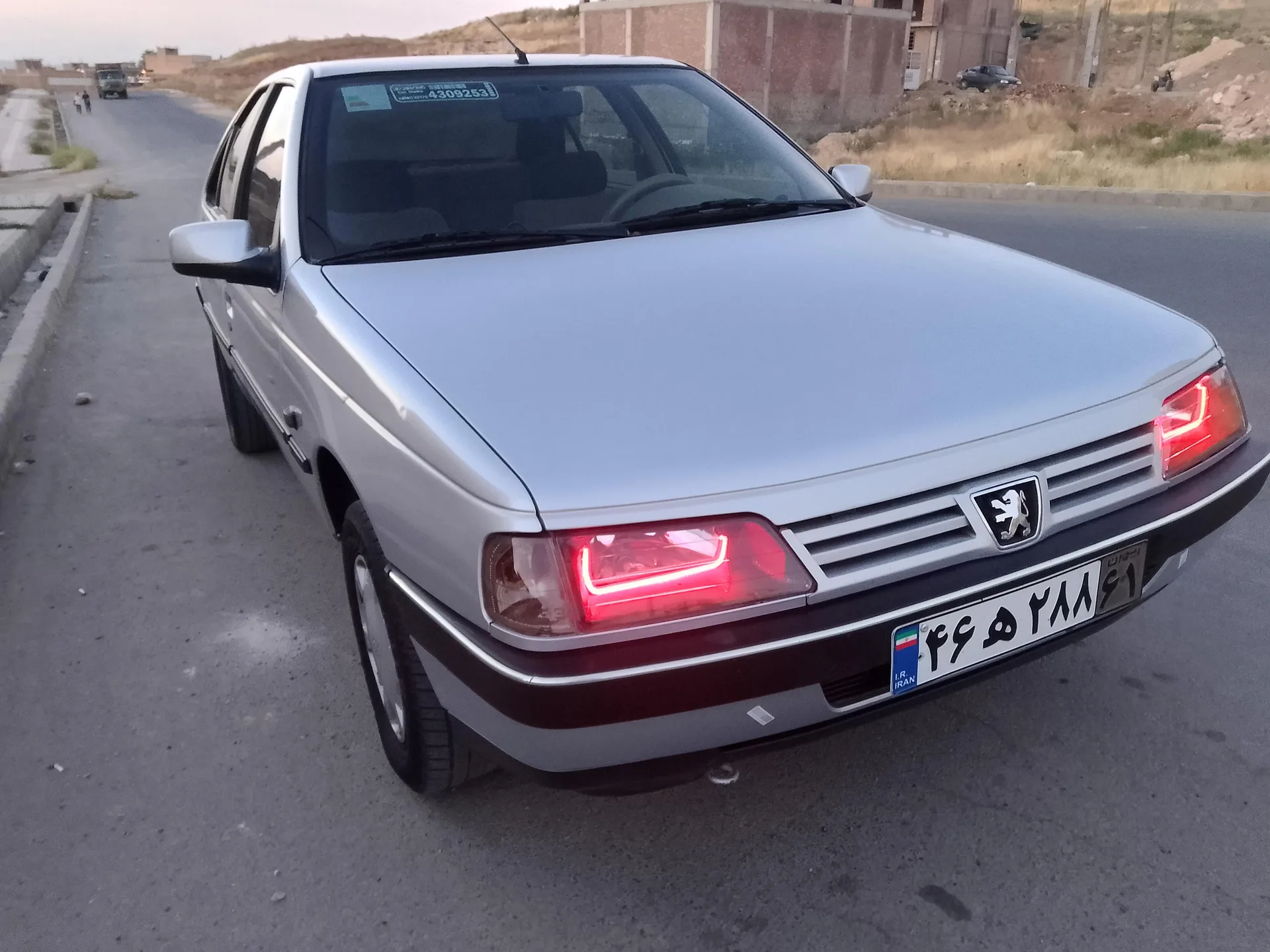 پژو 405