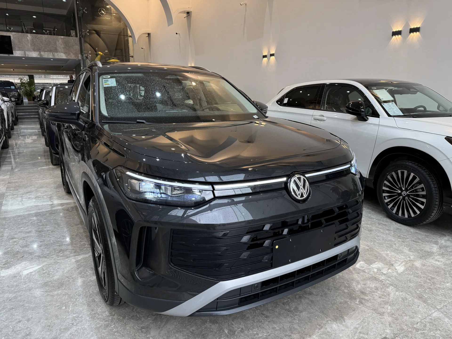 فولکس  تایرون L 2