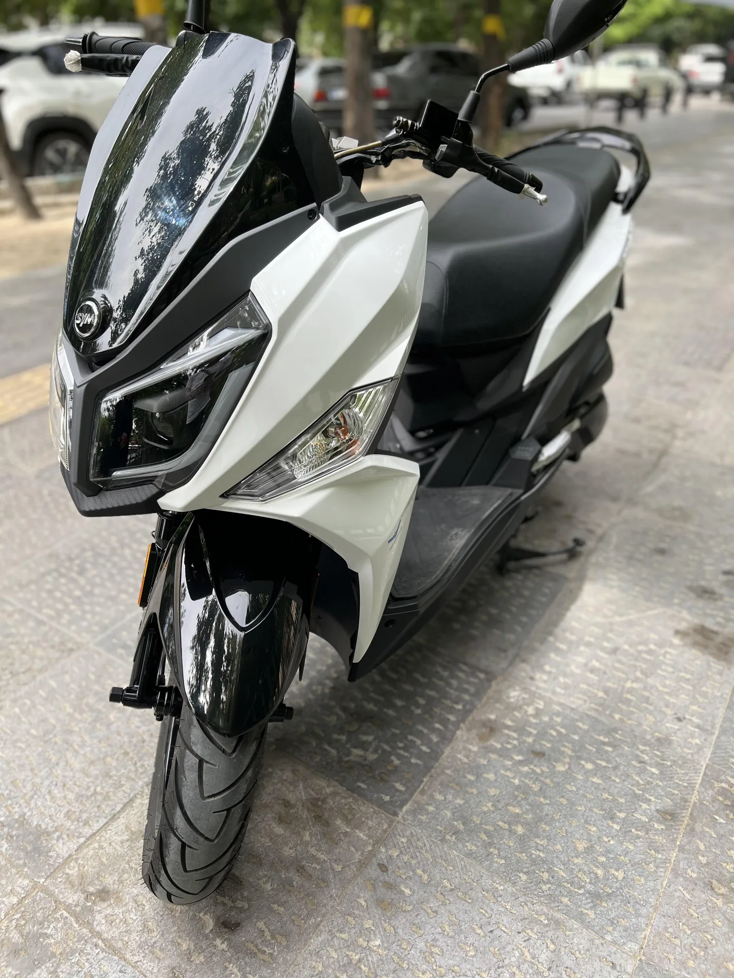 اس وای ام  گلکسی J 200 3