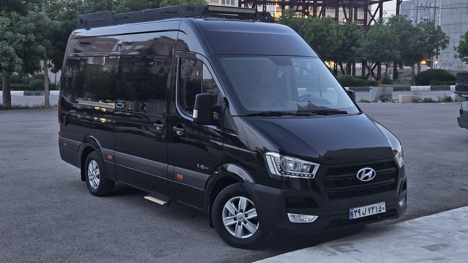 هیوندای H 350