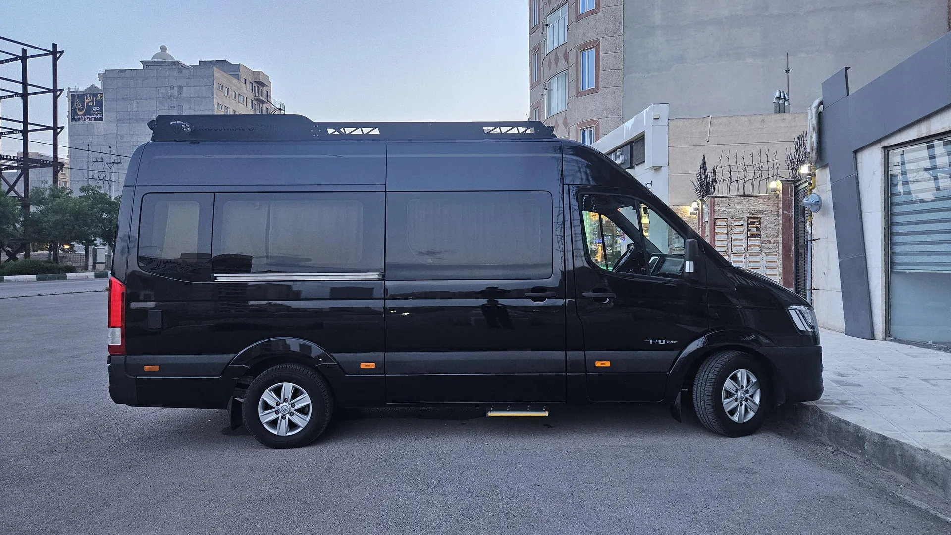 هیوندای  H 350 2